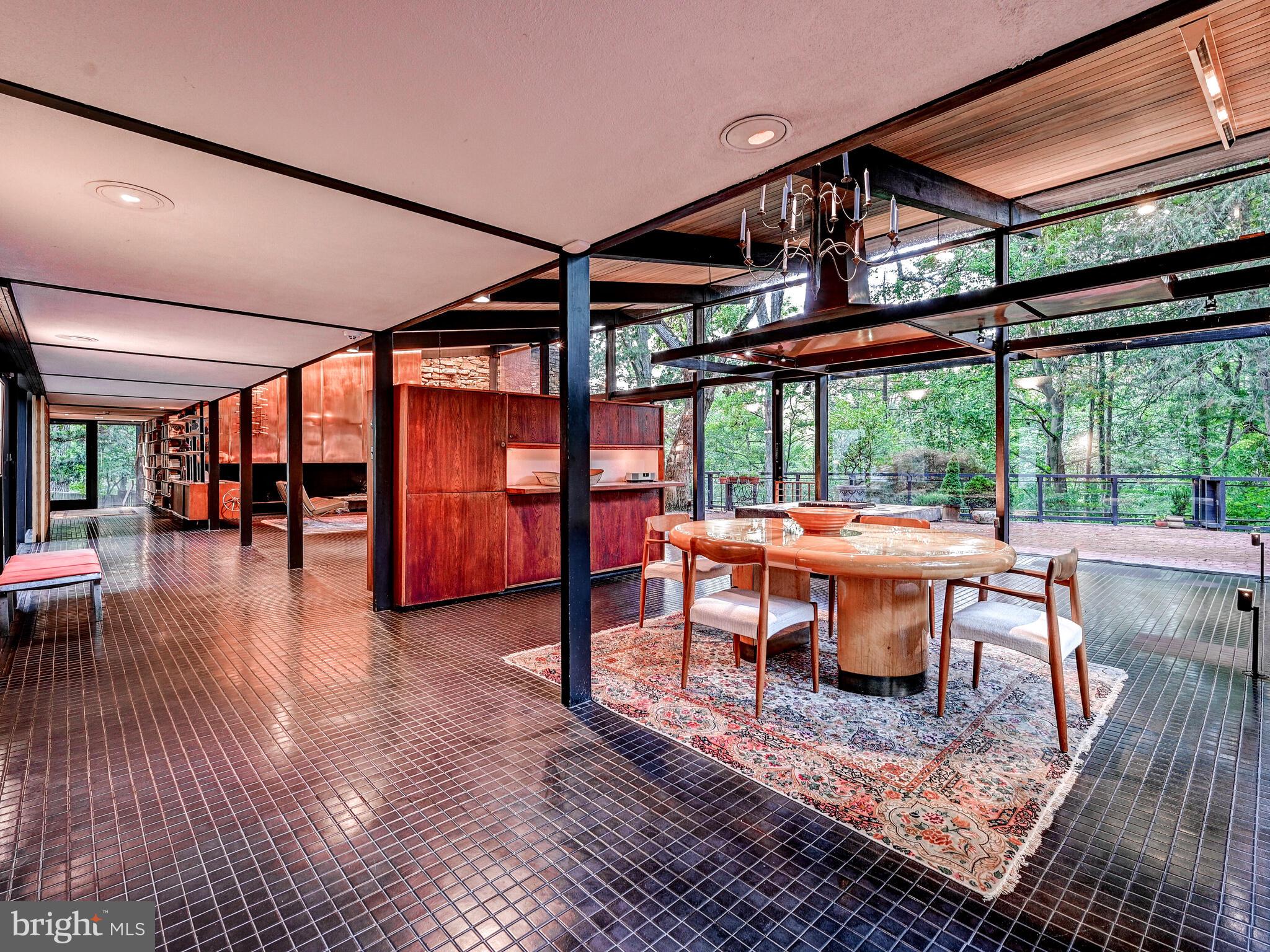 MOUNT WASHINGTON - Residential