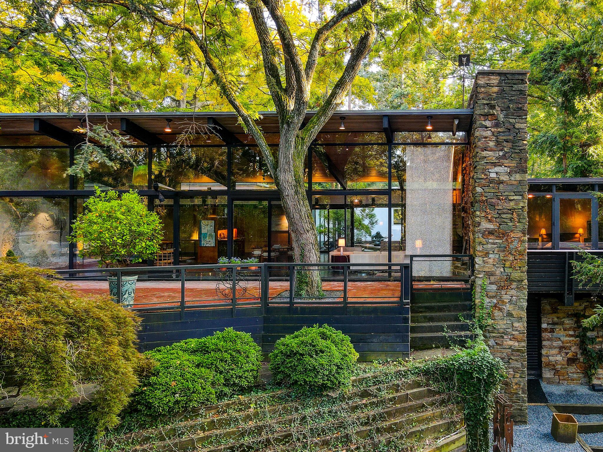 MOUNT WASHINGTON - Residential