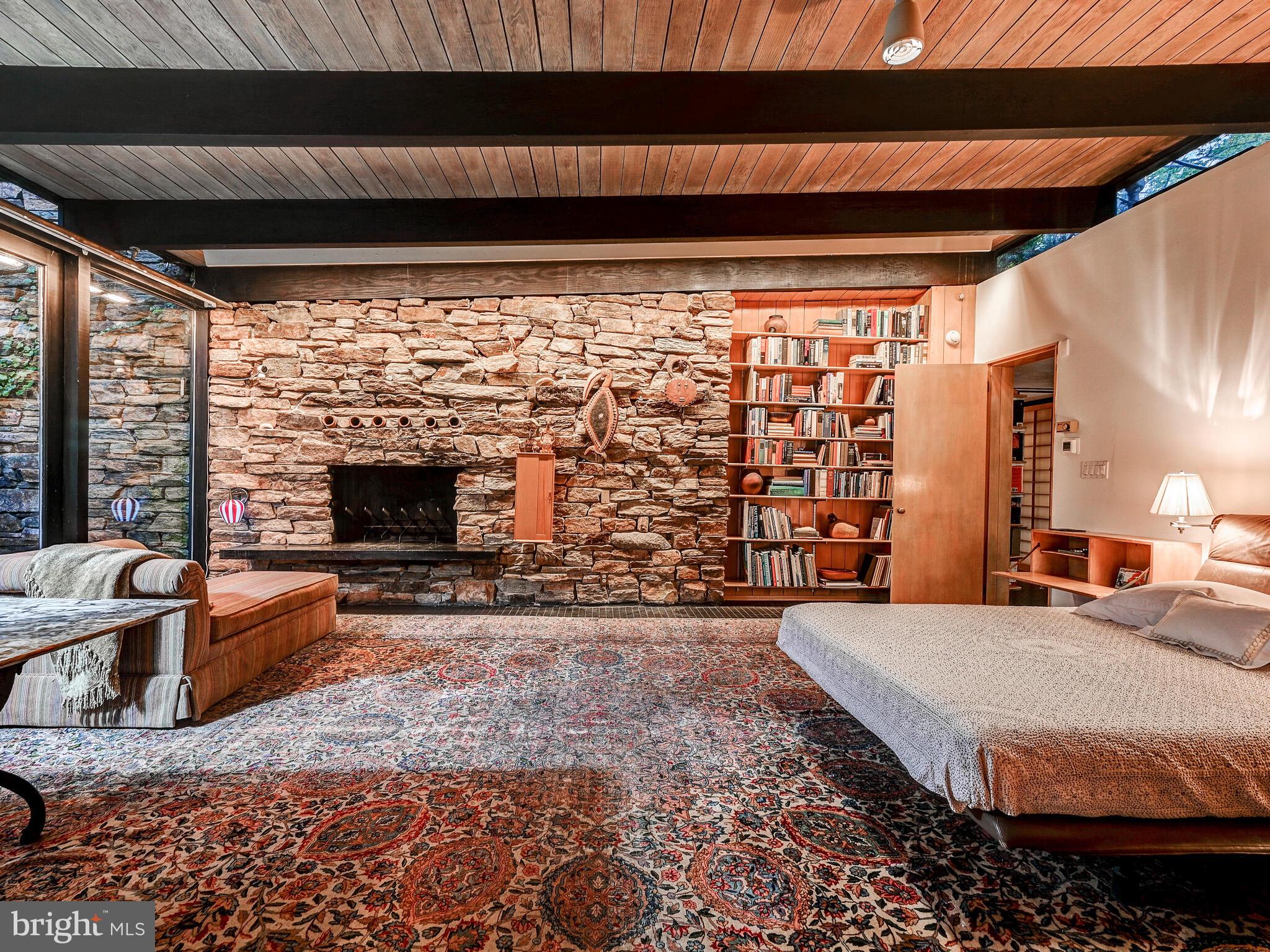 MOUNT WASHINGTON - Residential