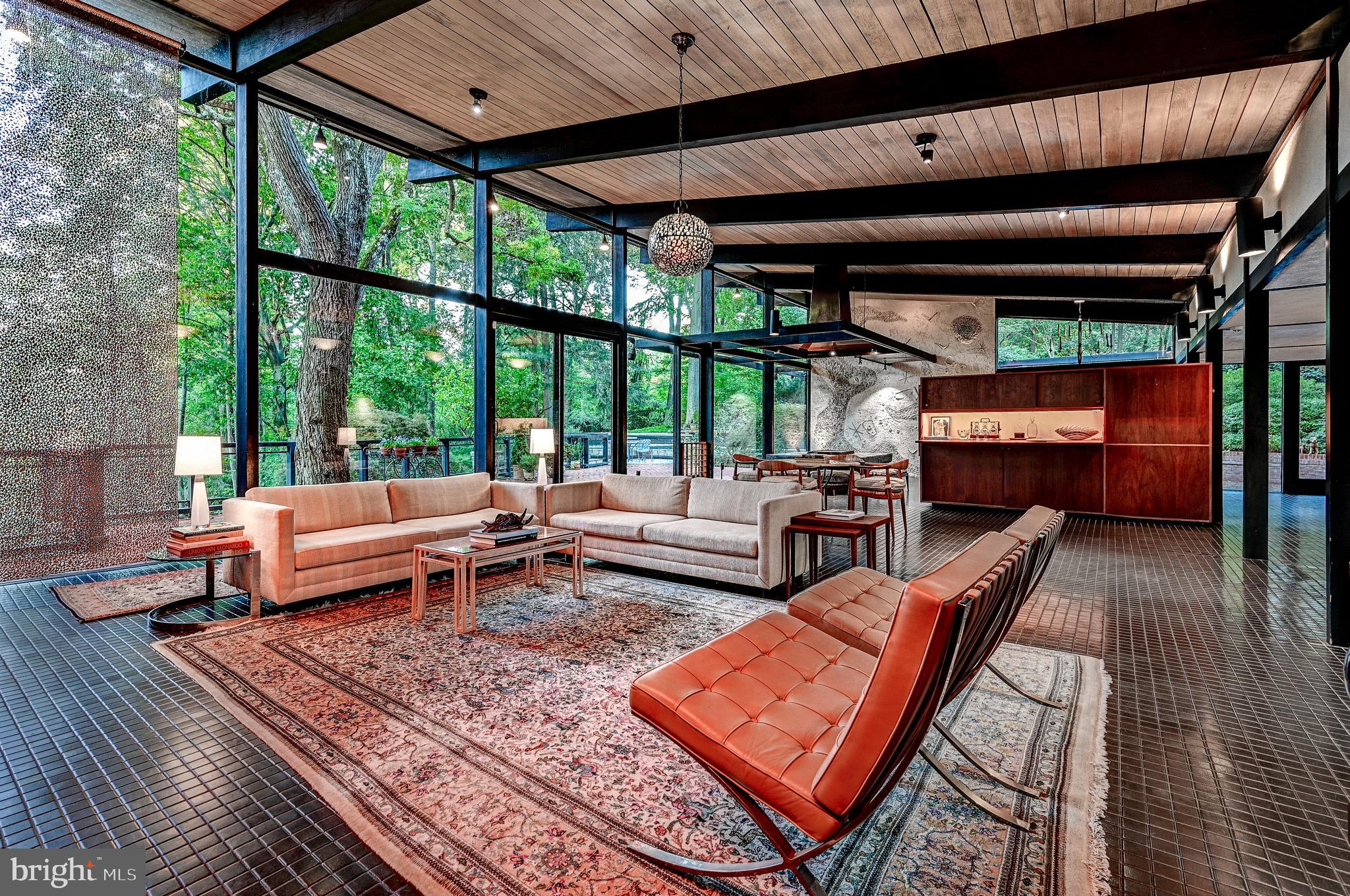 MOUNT WASHINGTON - Residential