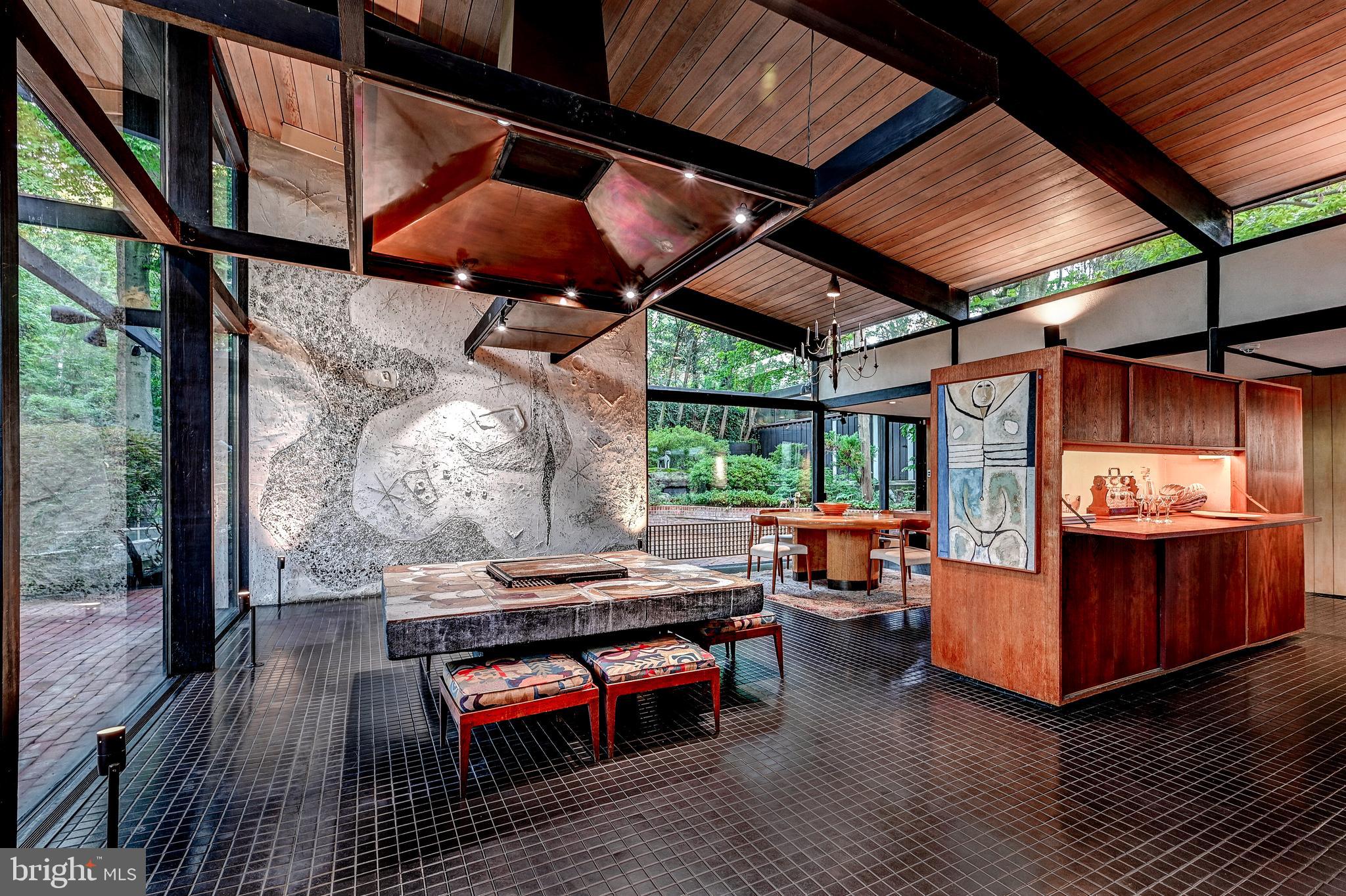 MOUNT WASHINGTON - Residential