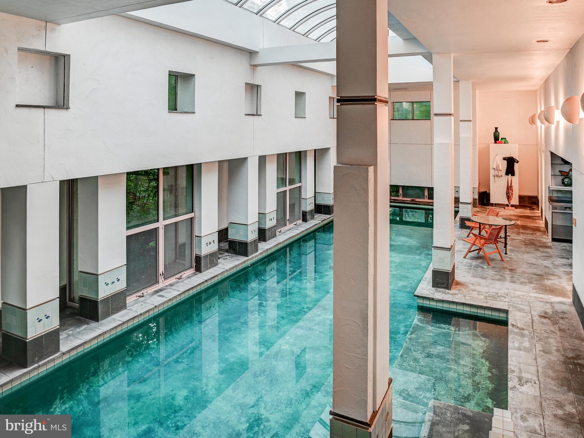 MOUNT WASHINGTON - Residential