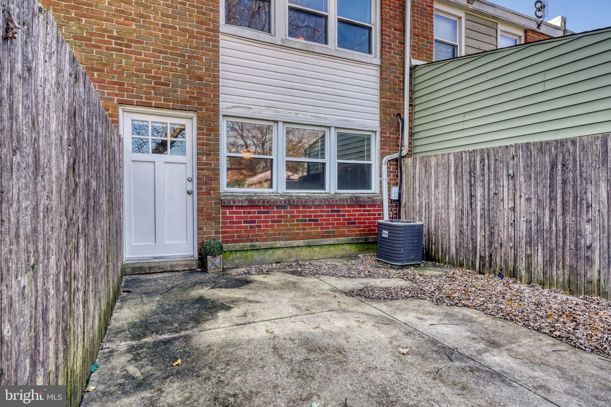 RIVERVIEW - Residential