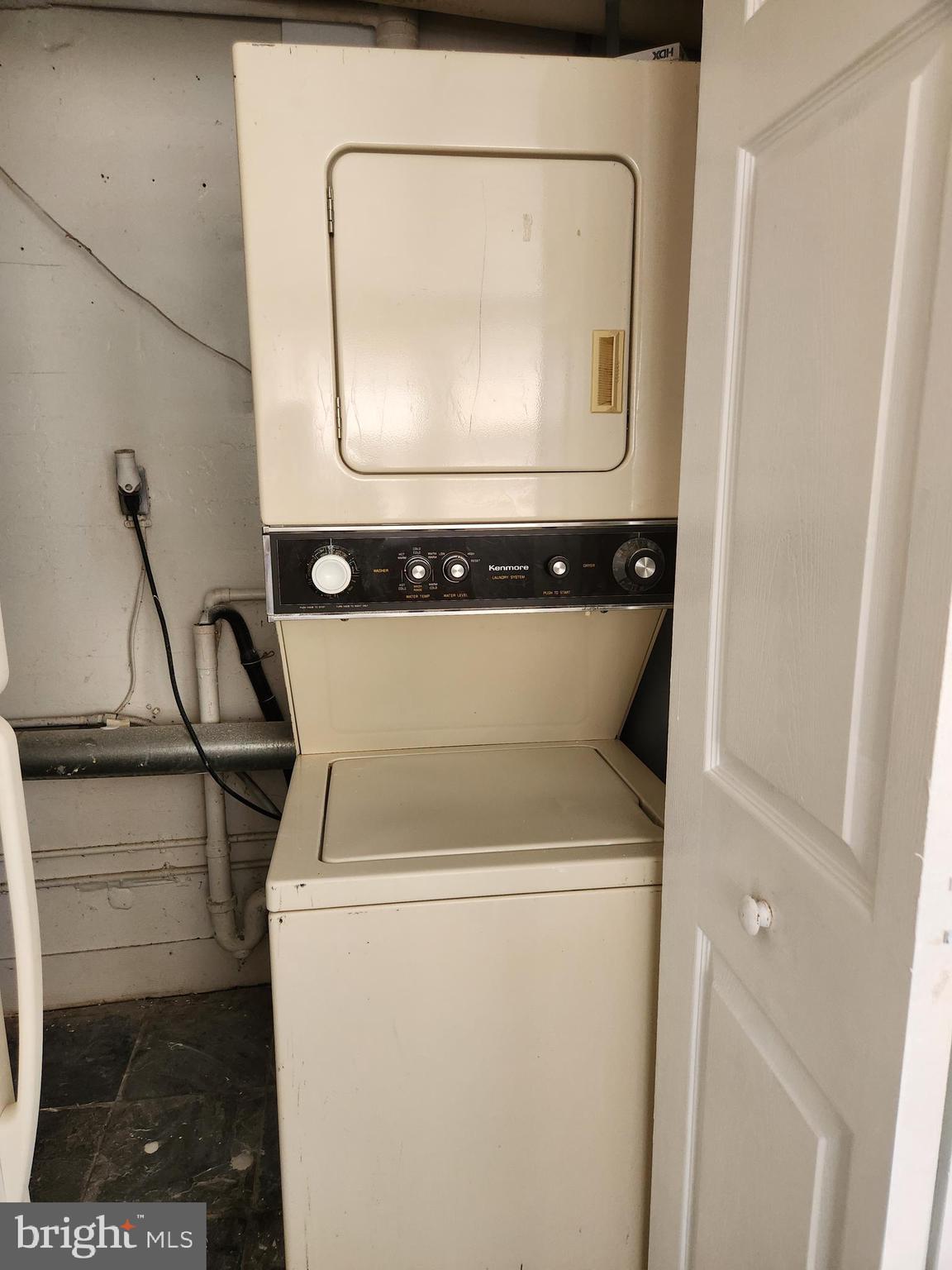 RIVERVIEW - Residential