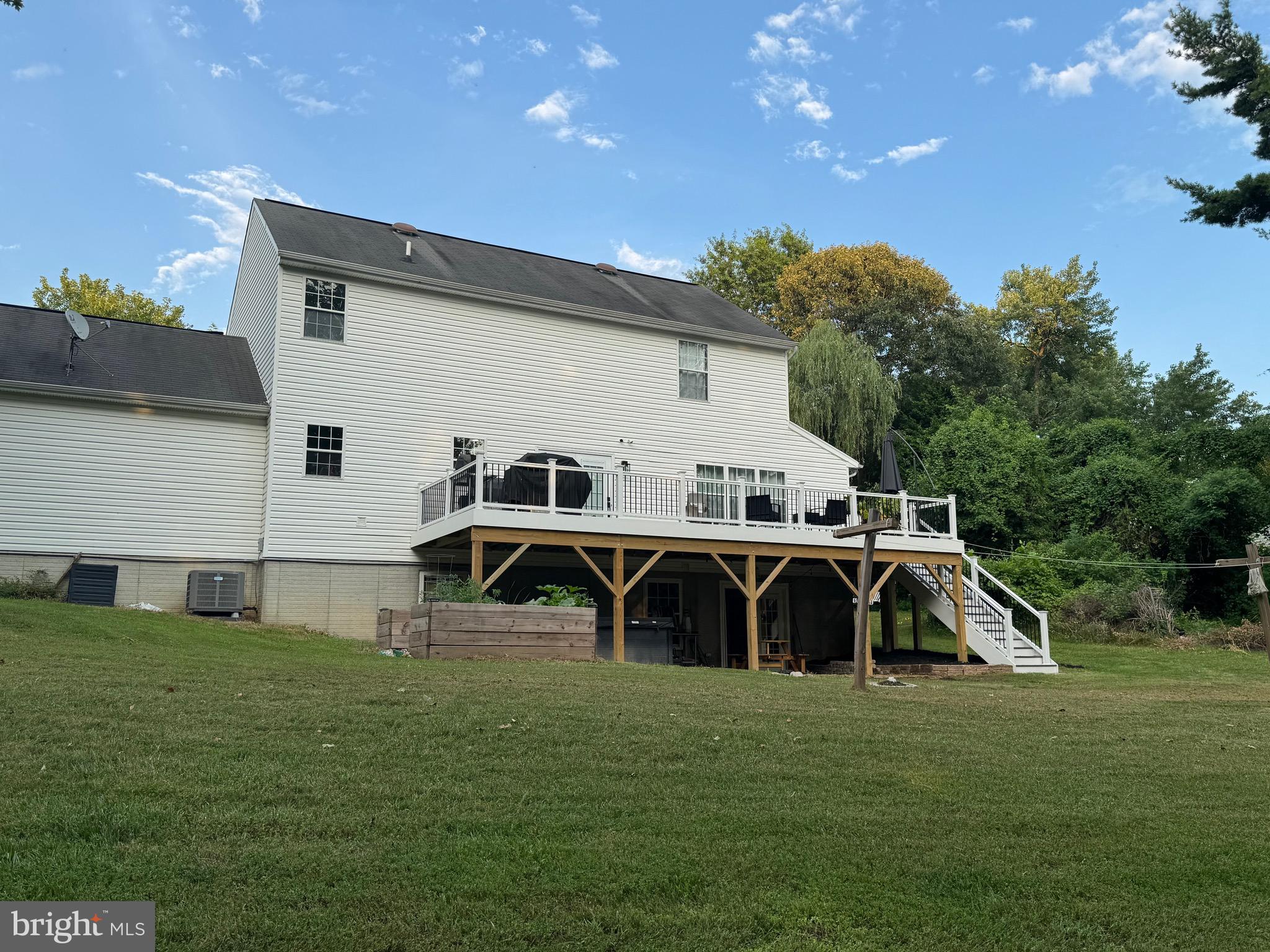 1267 SHERIDAN DRIVE