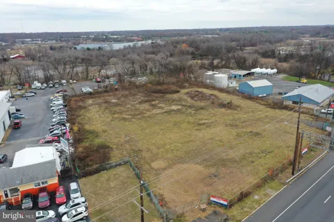 MLS: NJBL2107680