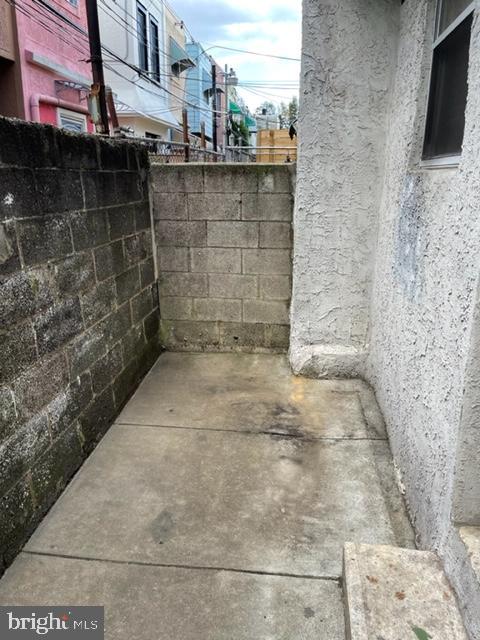 LOWER MOYAMENSING - Residential Lease