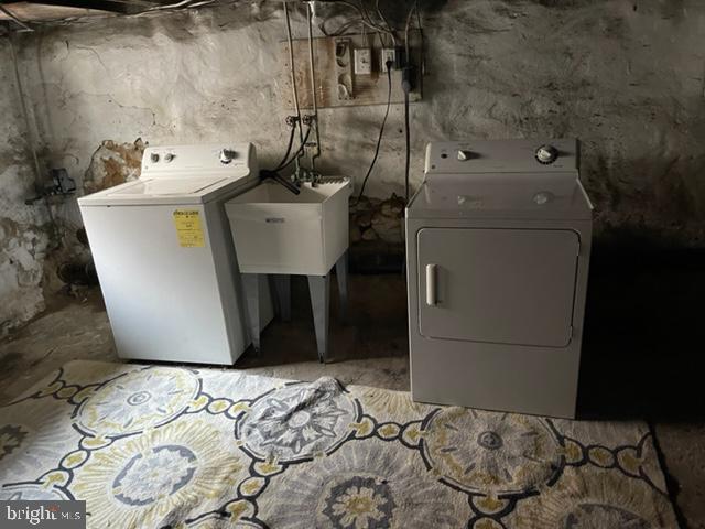 LOWER MOYAMENSING - Residential Lease