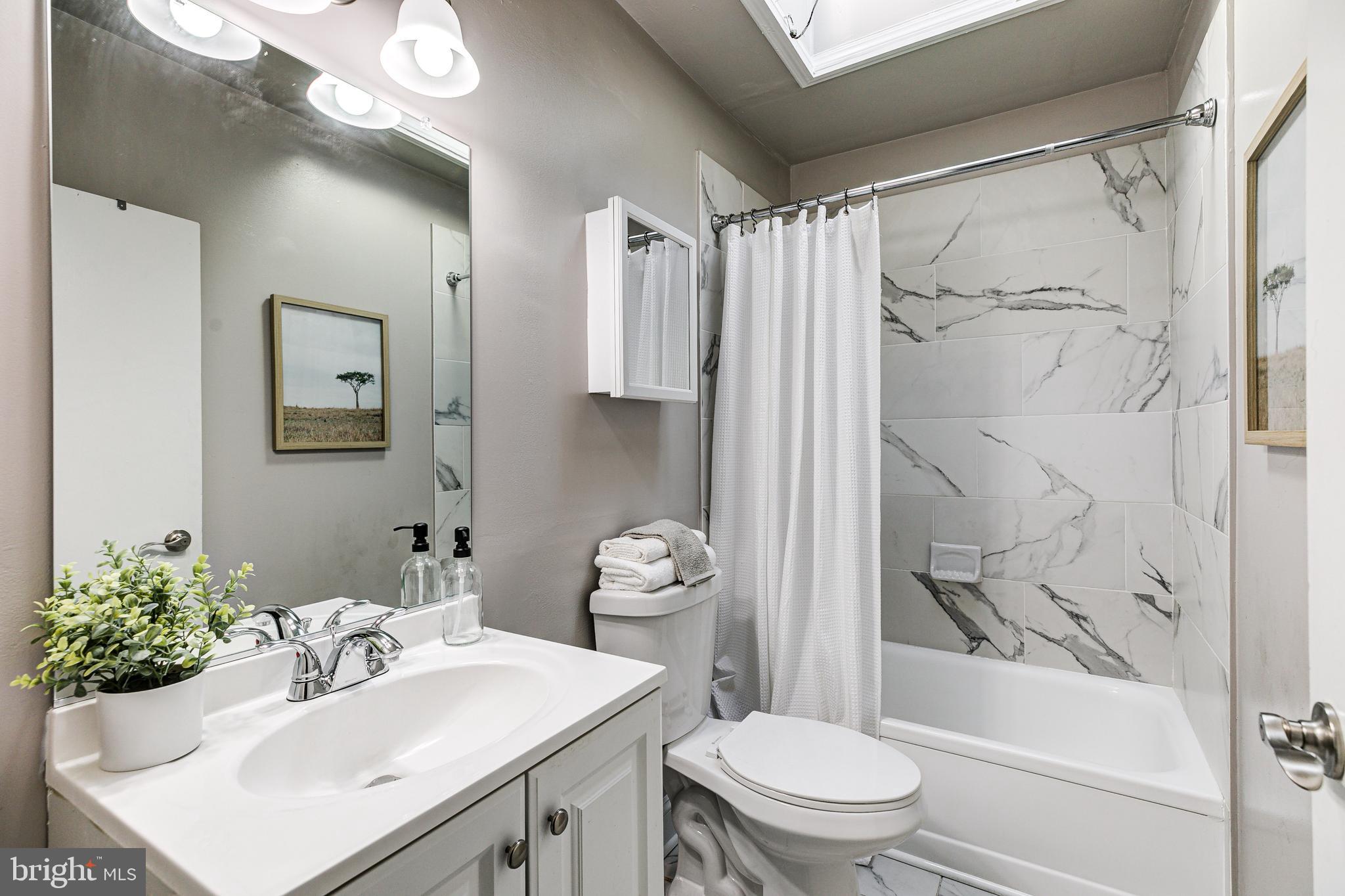 WASHINGTON VILLAGE - Residential