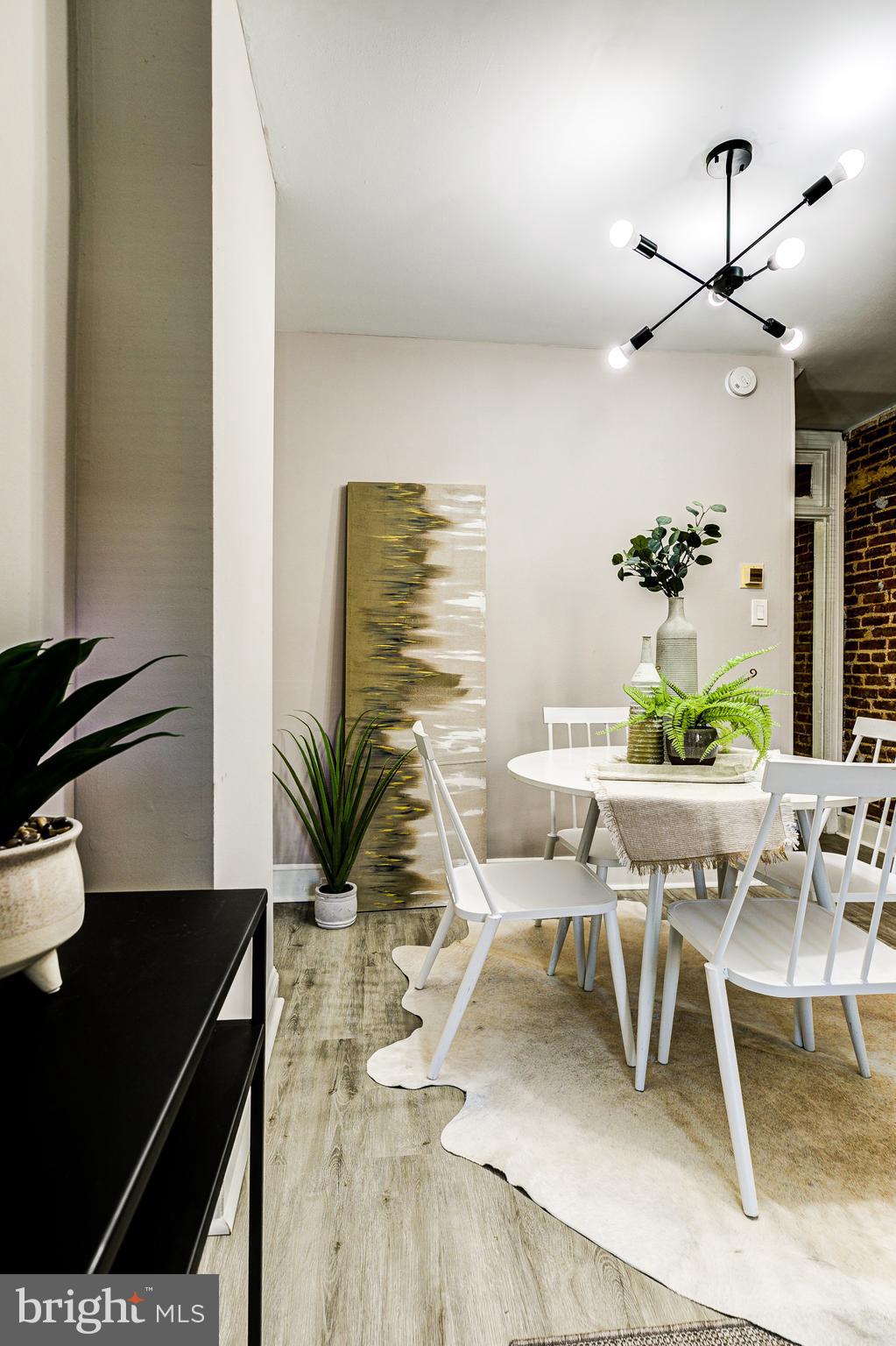 WASHINGTON VILLAGE - Residential