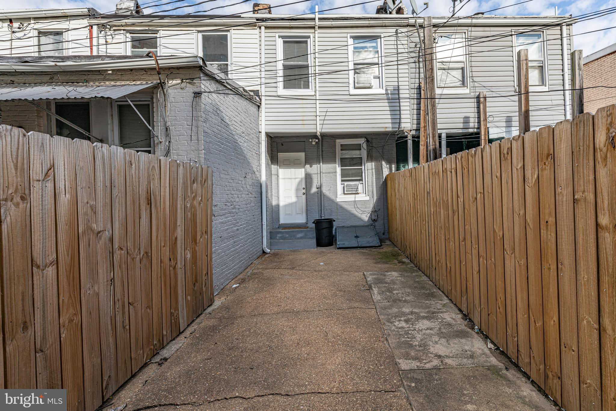 WASHINGTON VILLAGE - Residential