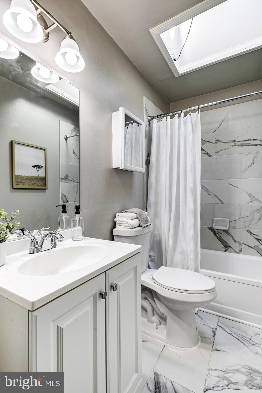 WASHINGTON VILLAGE - Residential