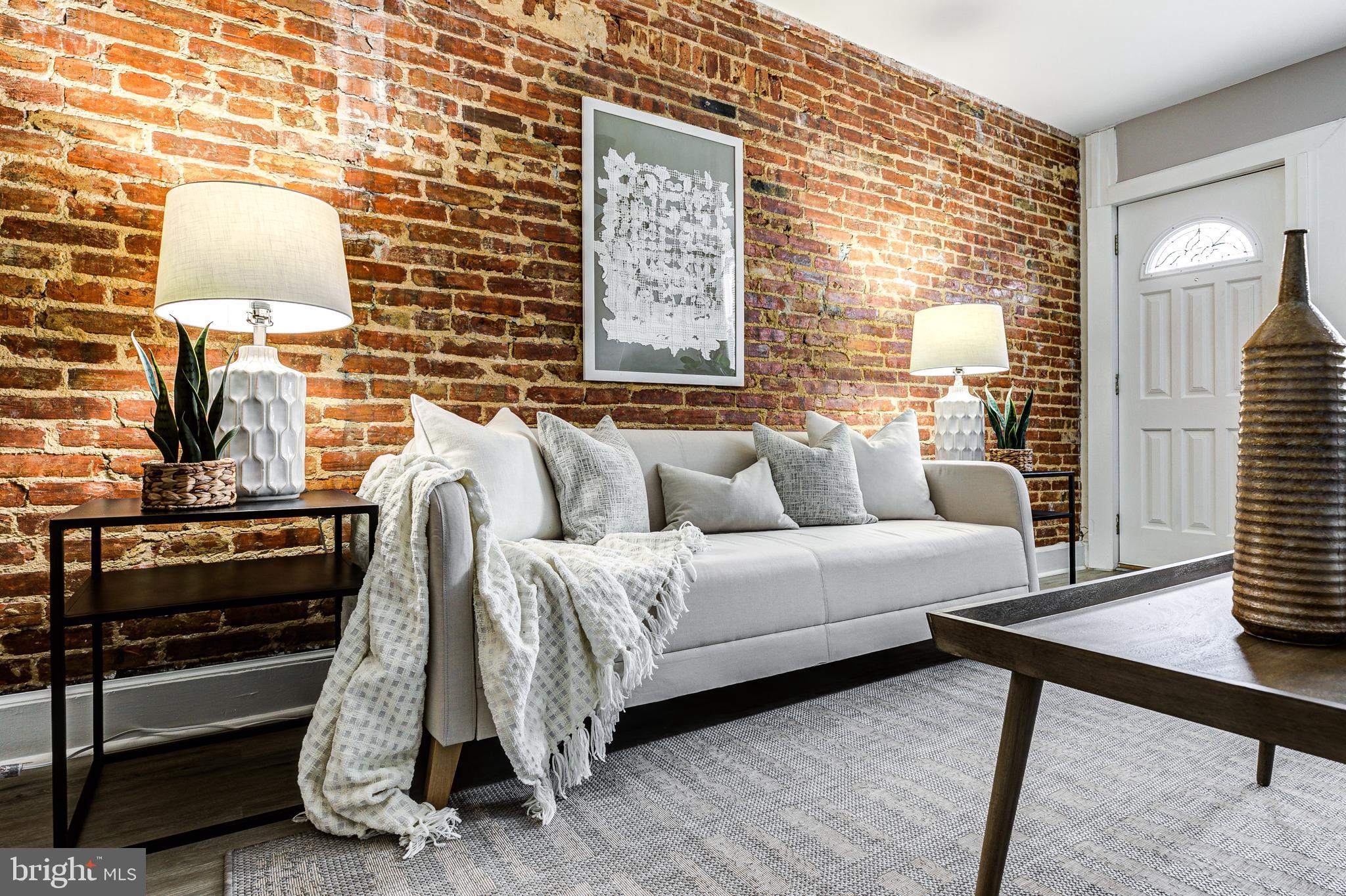 WASHINGTON VILLAGE - Residential