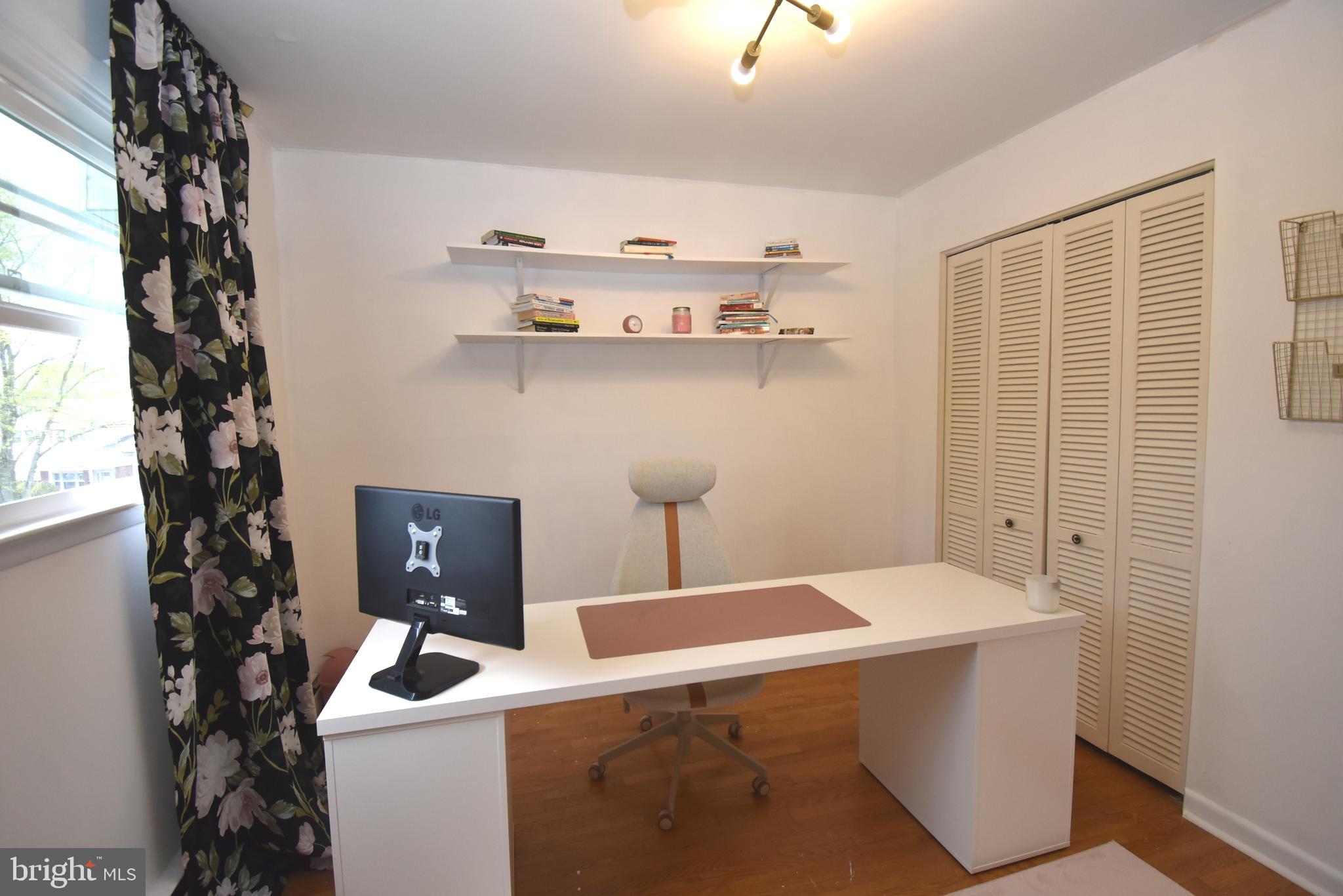 HIGH POINT - Residential