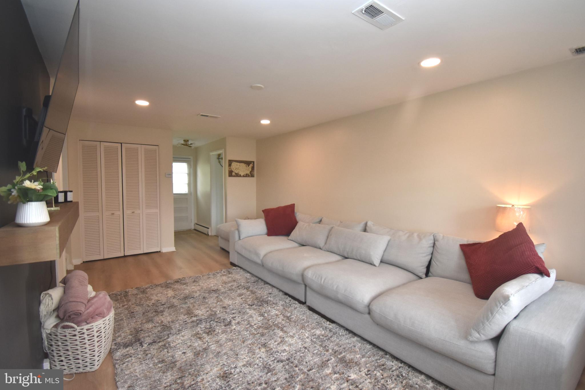 HIGH POINT - Residential