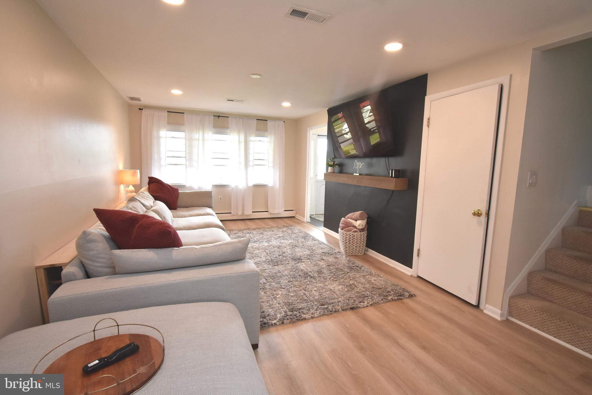 HIGH POINT - Residential