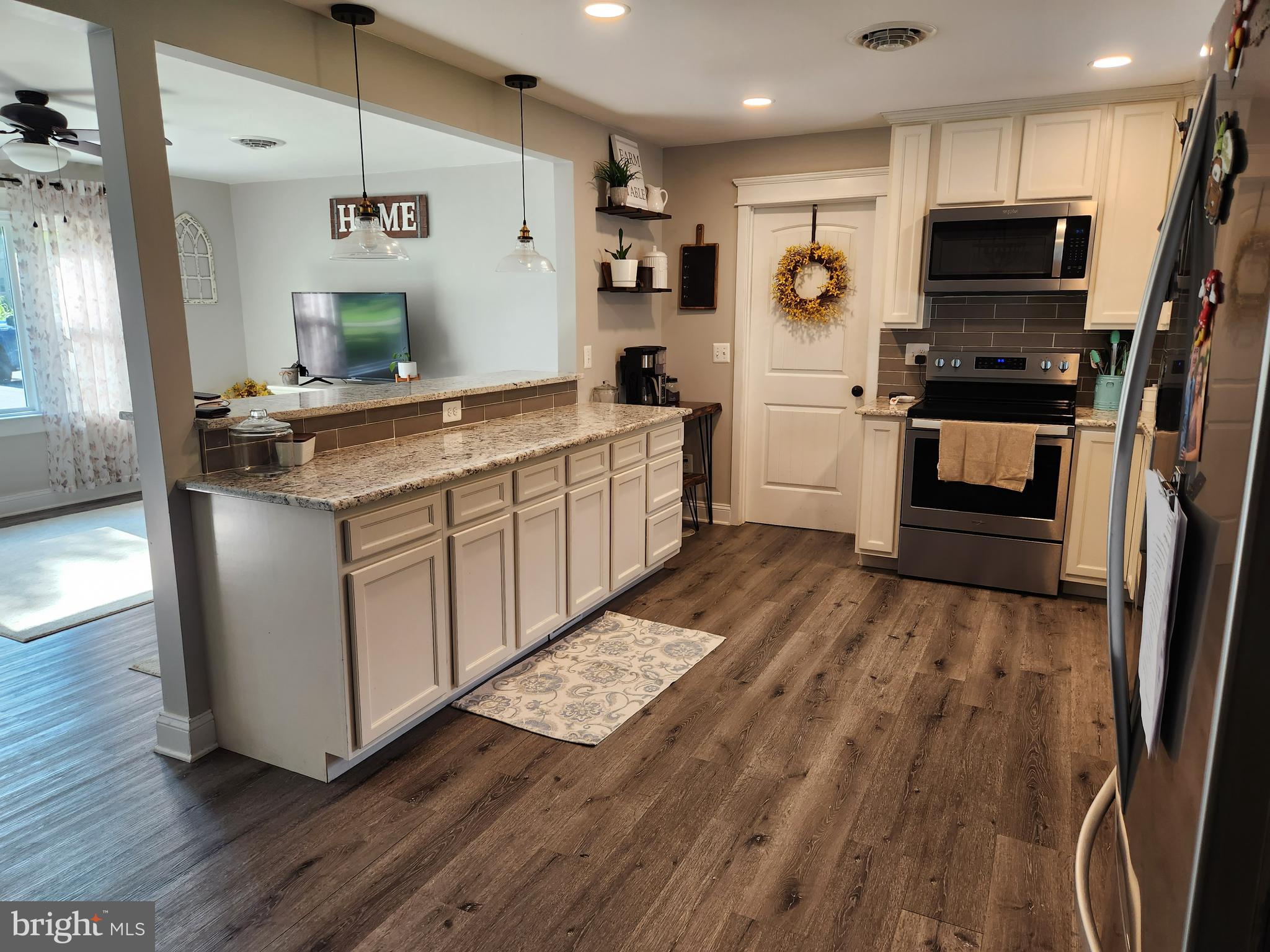 HARBOR VIEW - Residential Lease