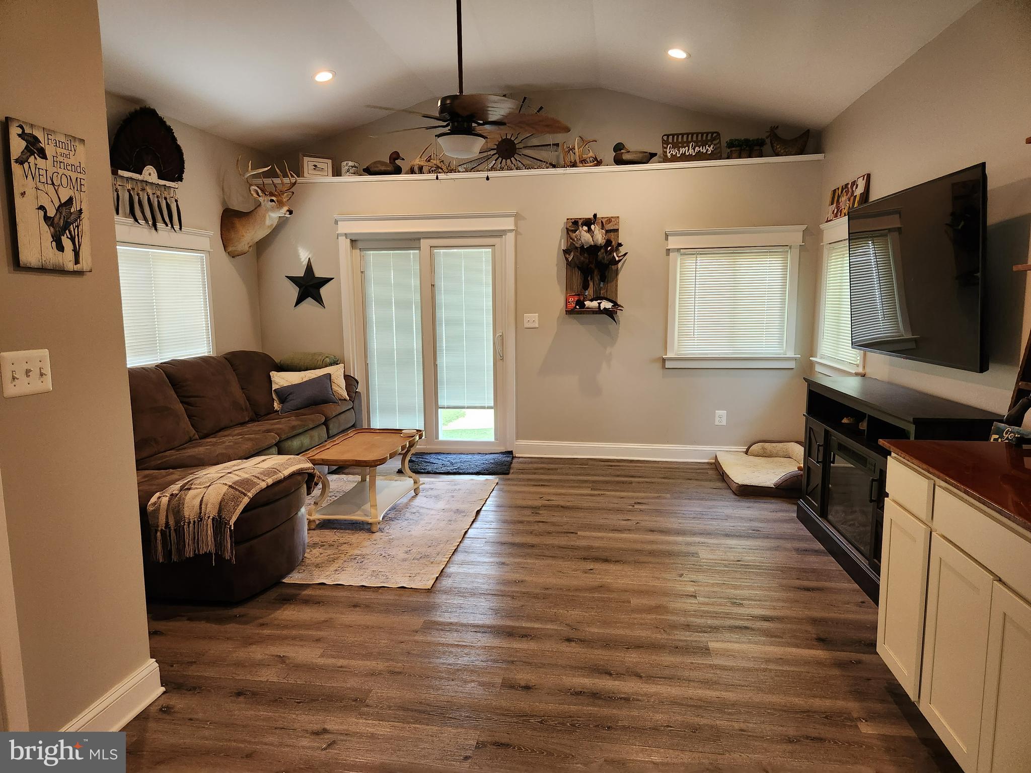 HARBOR VIEW - Residential Lease