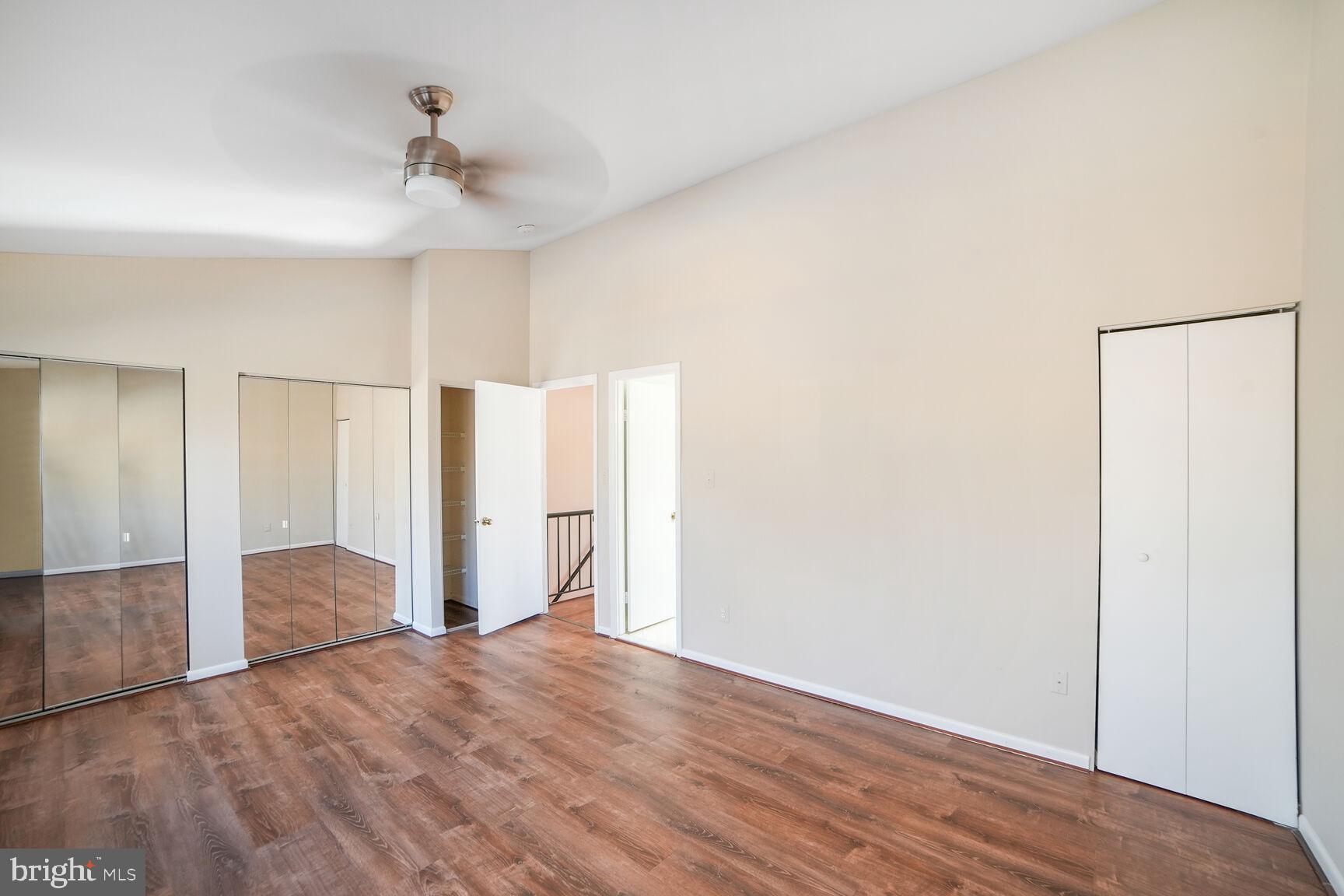 WILLOW COVE TOWNHOMES - Residential