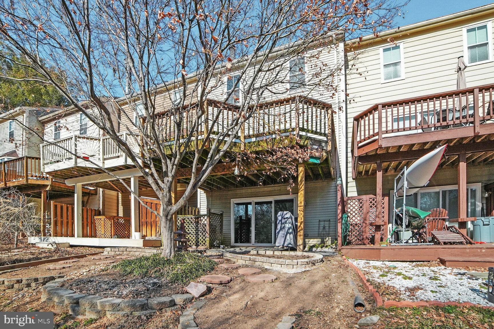 WILLOW COVE TOWNHOMES - Residential