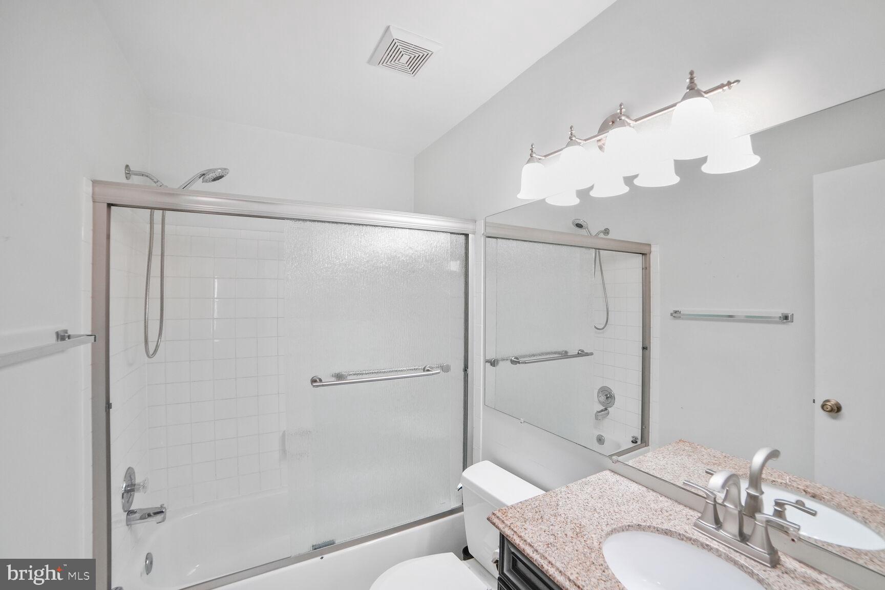 WILLOW COVE TOWNHOMES - Residential