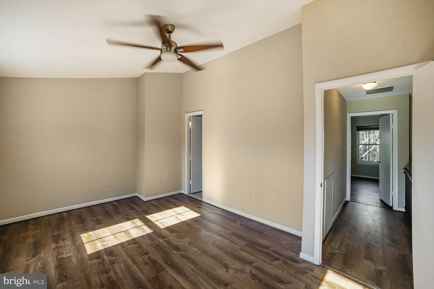 WILLOW COVE TOWNHOMES - Residential