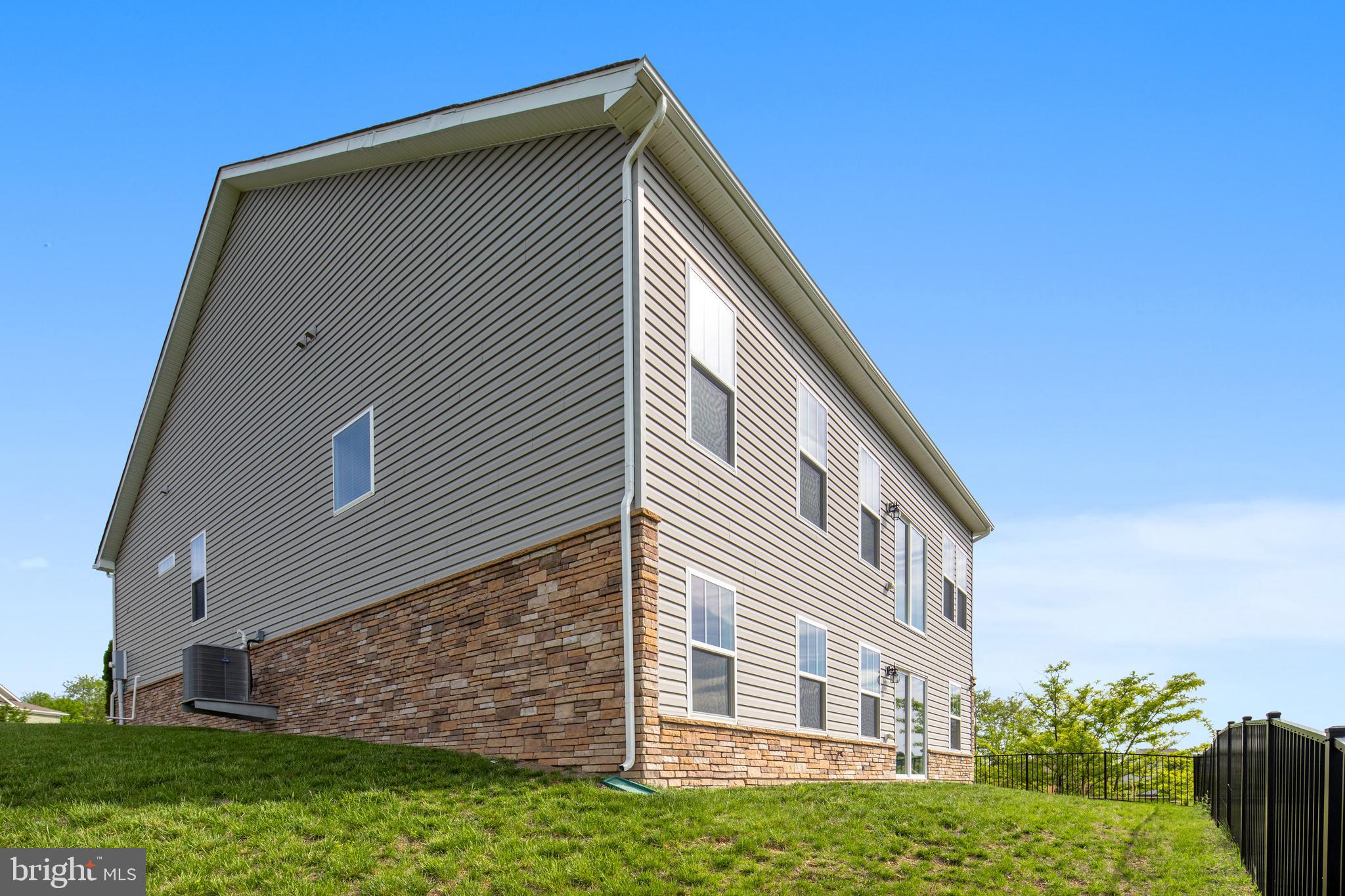 HIGHLANDS AT BLUE RIDGE SHADOWS - Residential