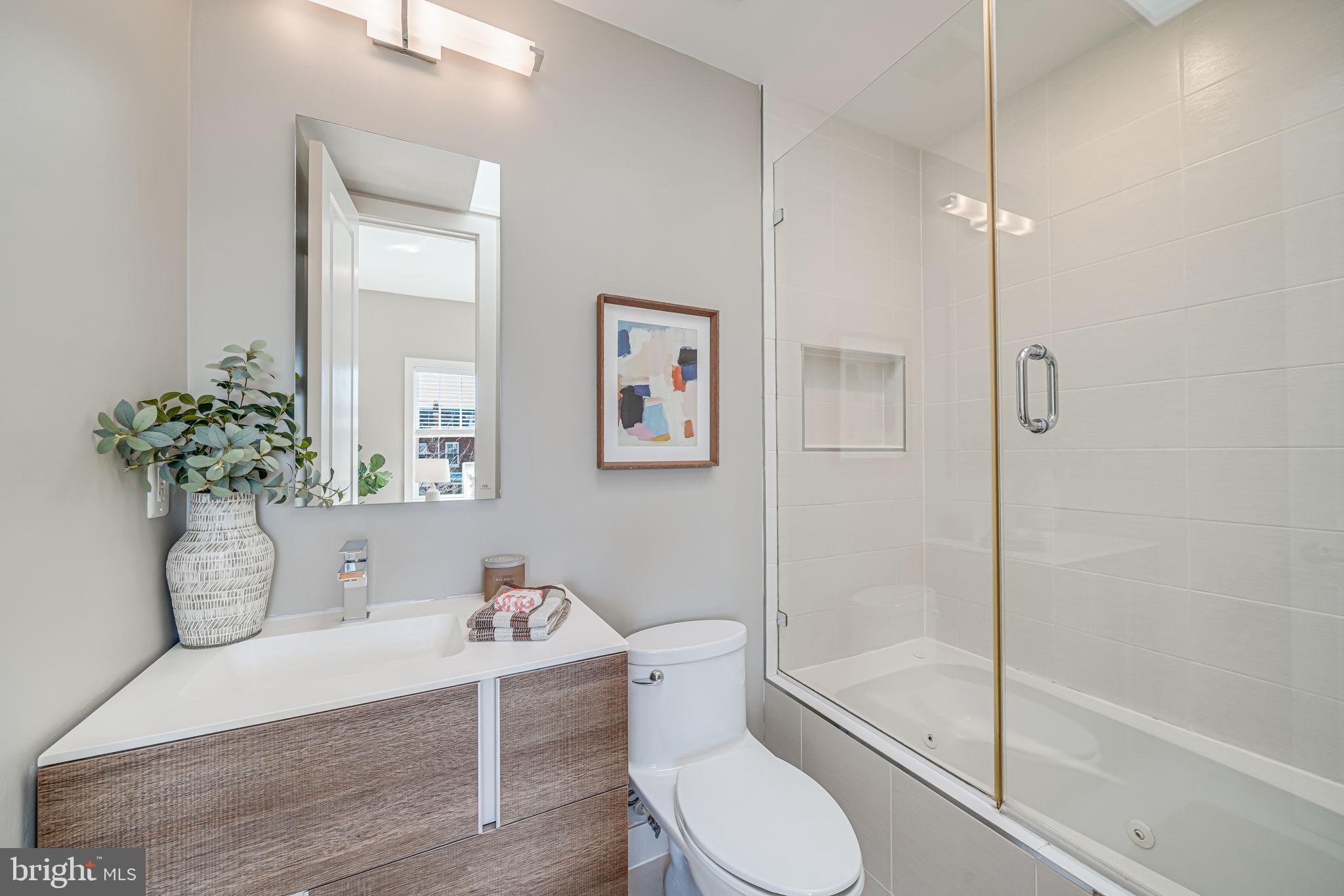 GLOVER PARK - Residential