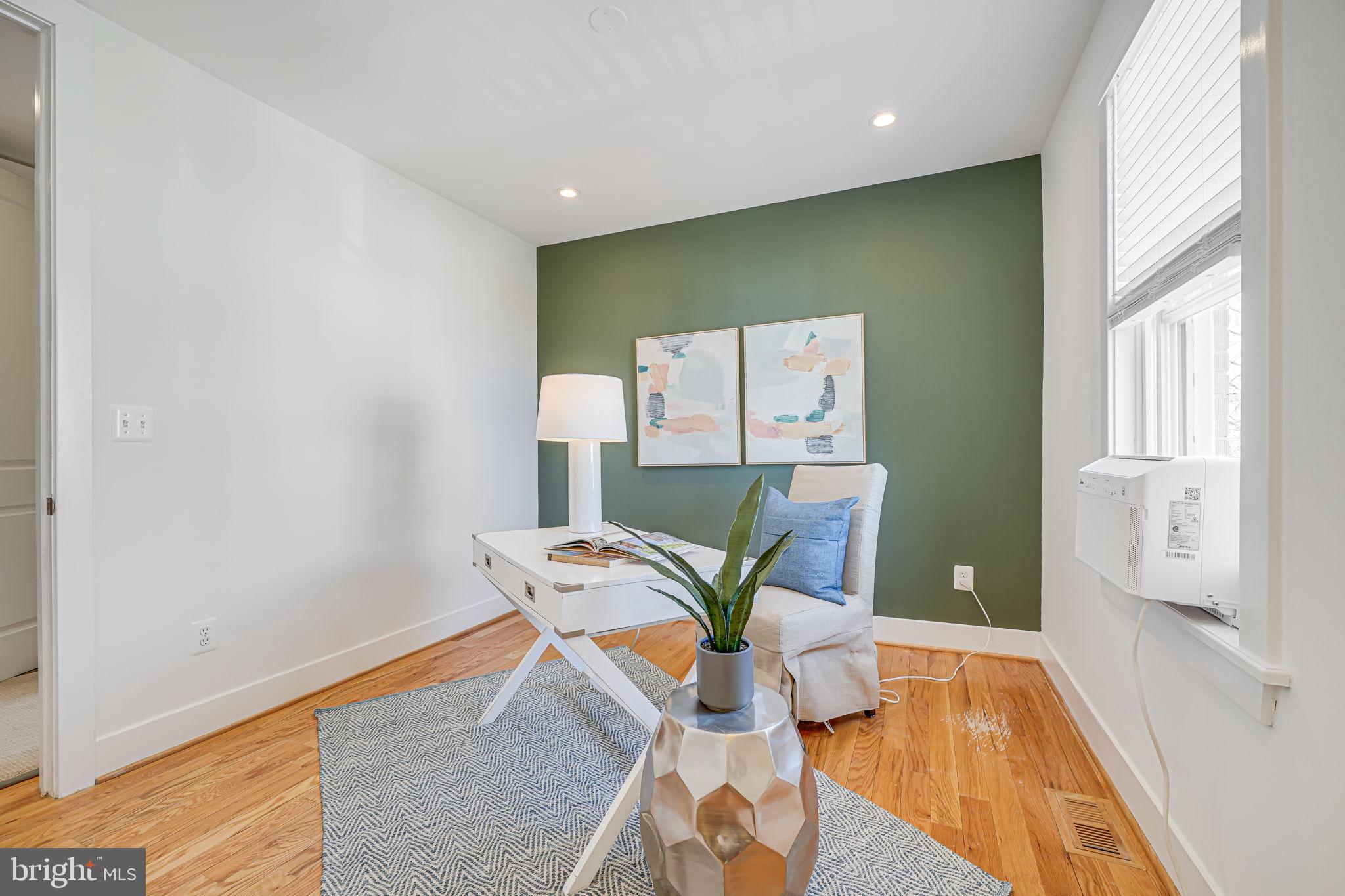 GLOVER PARK - Residential