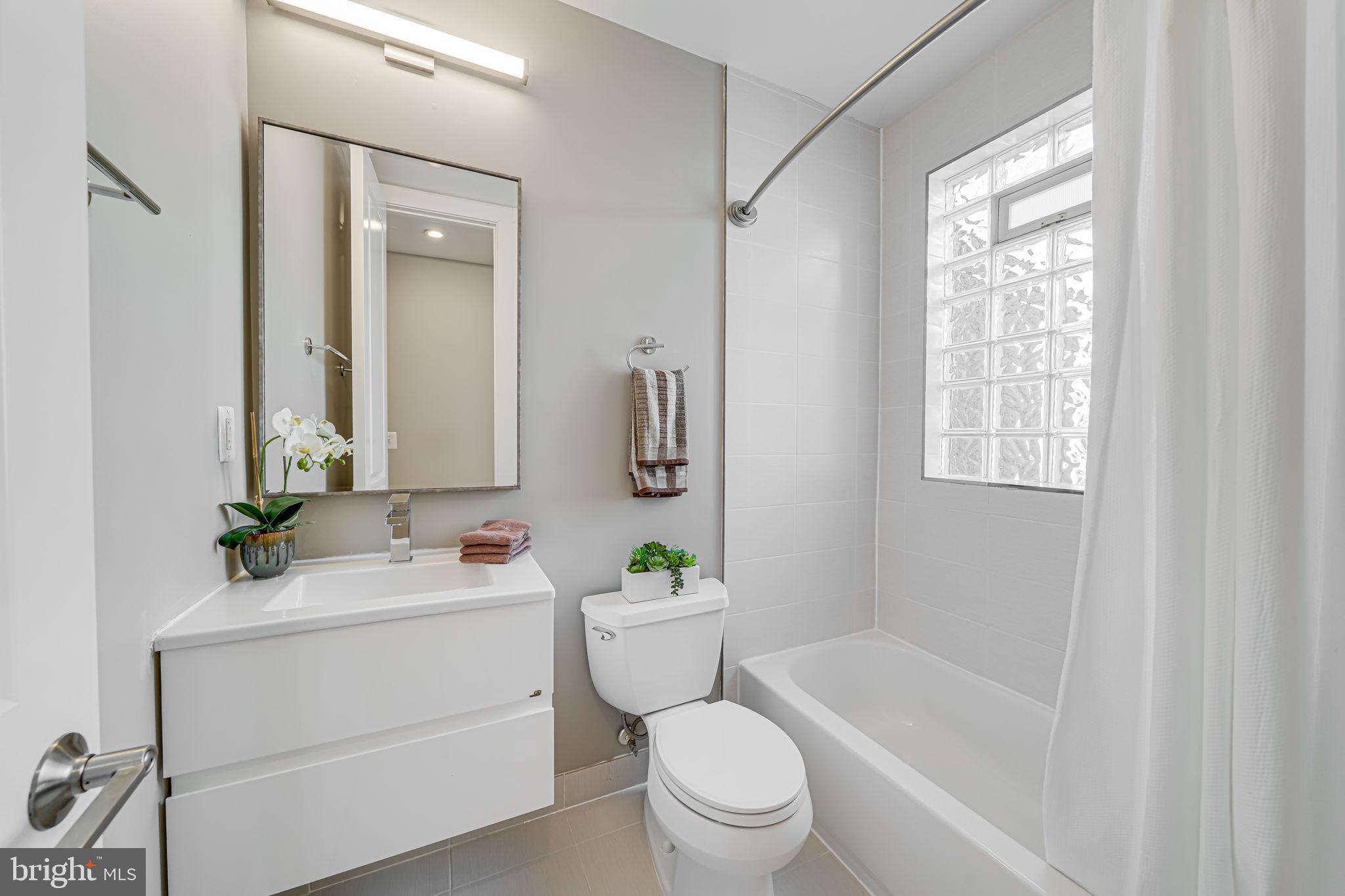 GLOVER PARK - Residential