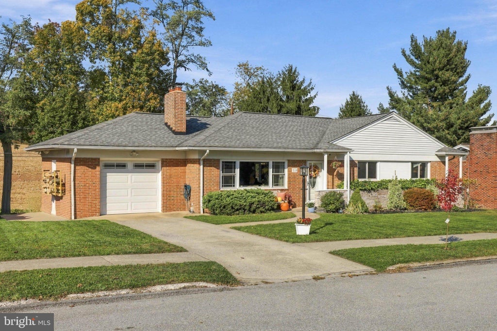 Photo of 119 Sunset Drive, NEW CUMBERLAND, PA 17070 (MLS # PAYK2114416)