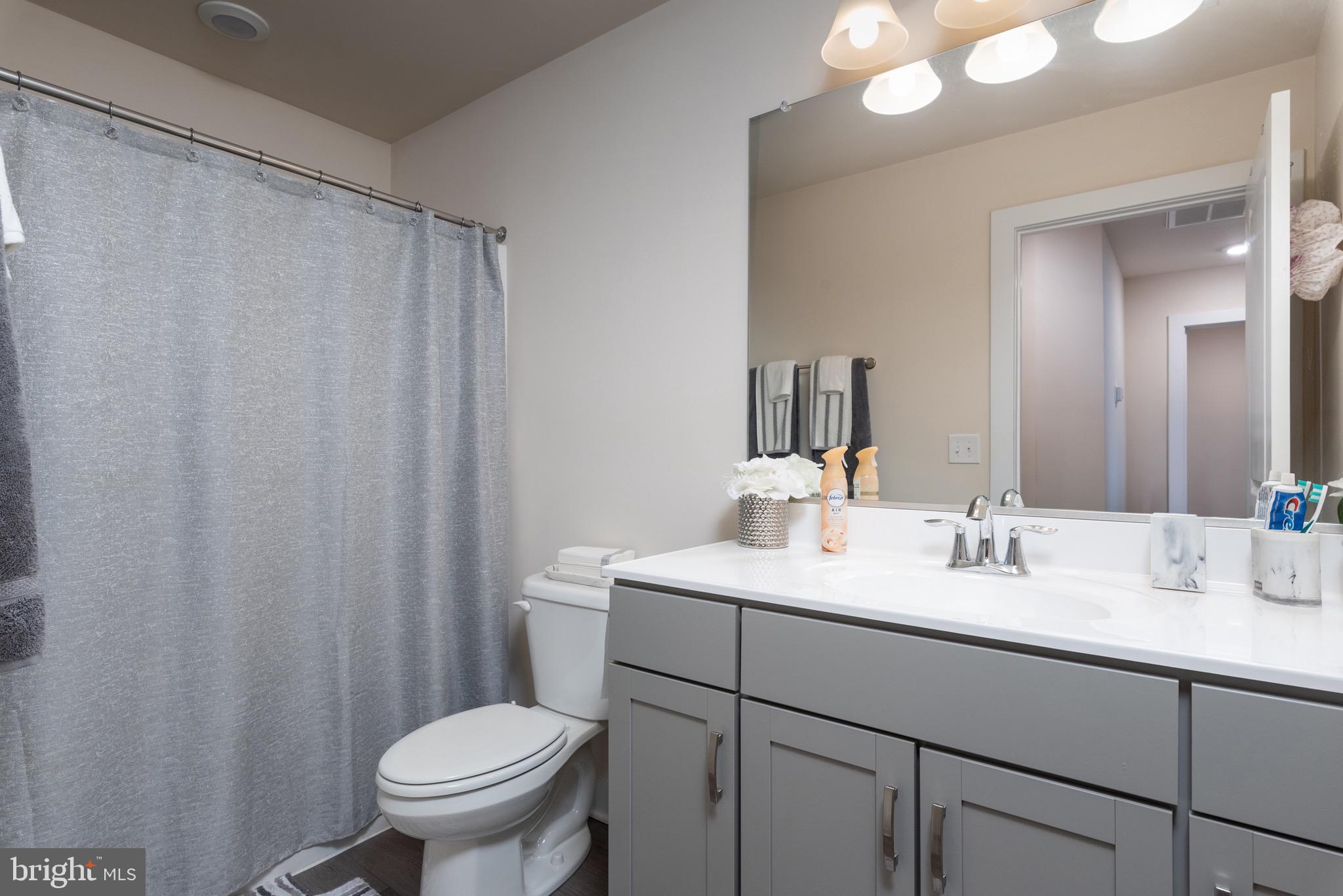 MIDLOTHIAN - Residential