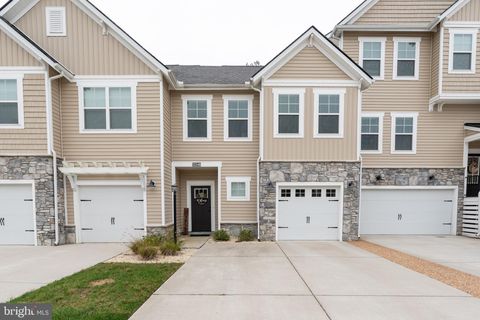 Townhouse For Sale - 12548 Petrel Xing Xing<br/> Chesterfield County, MIDLOTHIAN, VA 23112