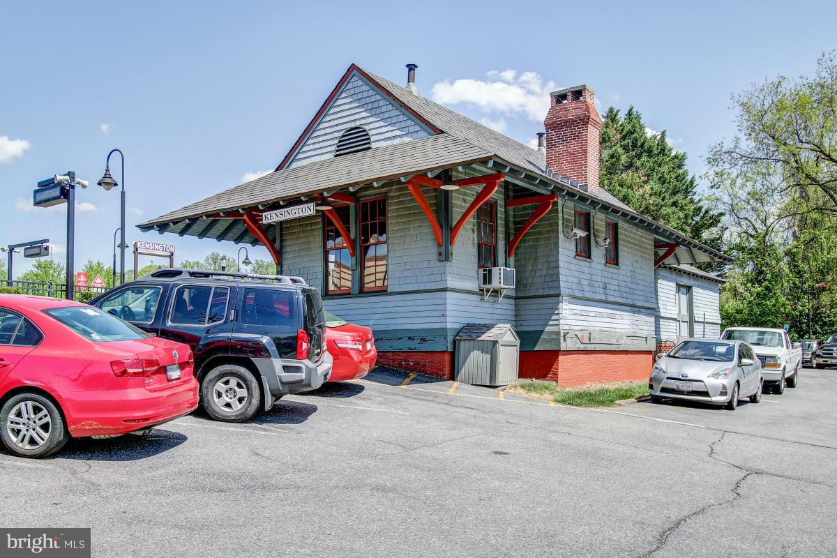 HOMEWOOD - Residential