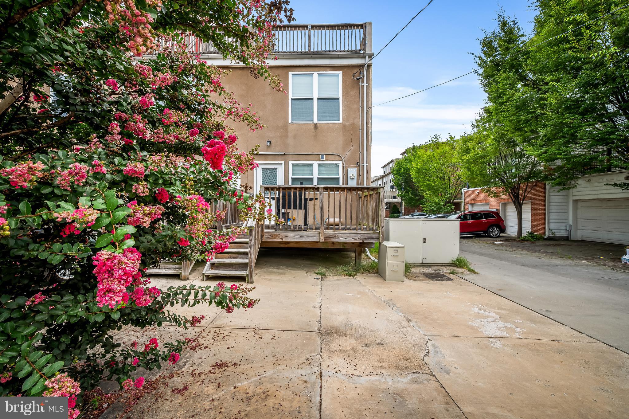 EAGER PARK TOWNHOMES - Residential