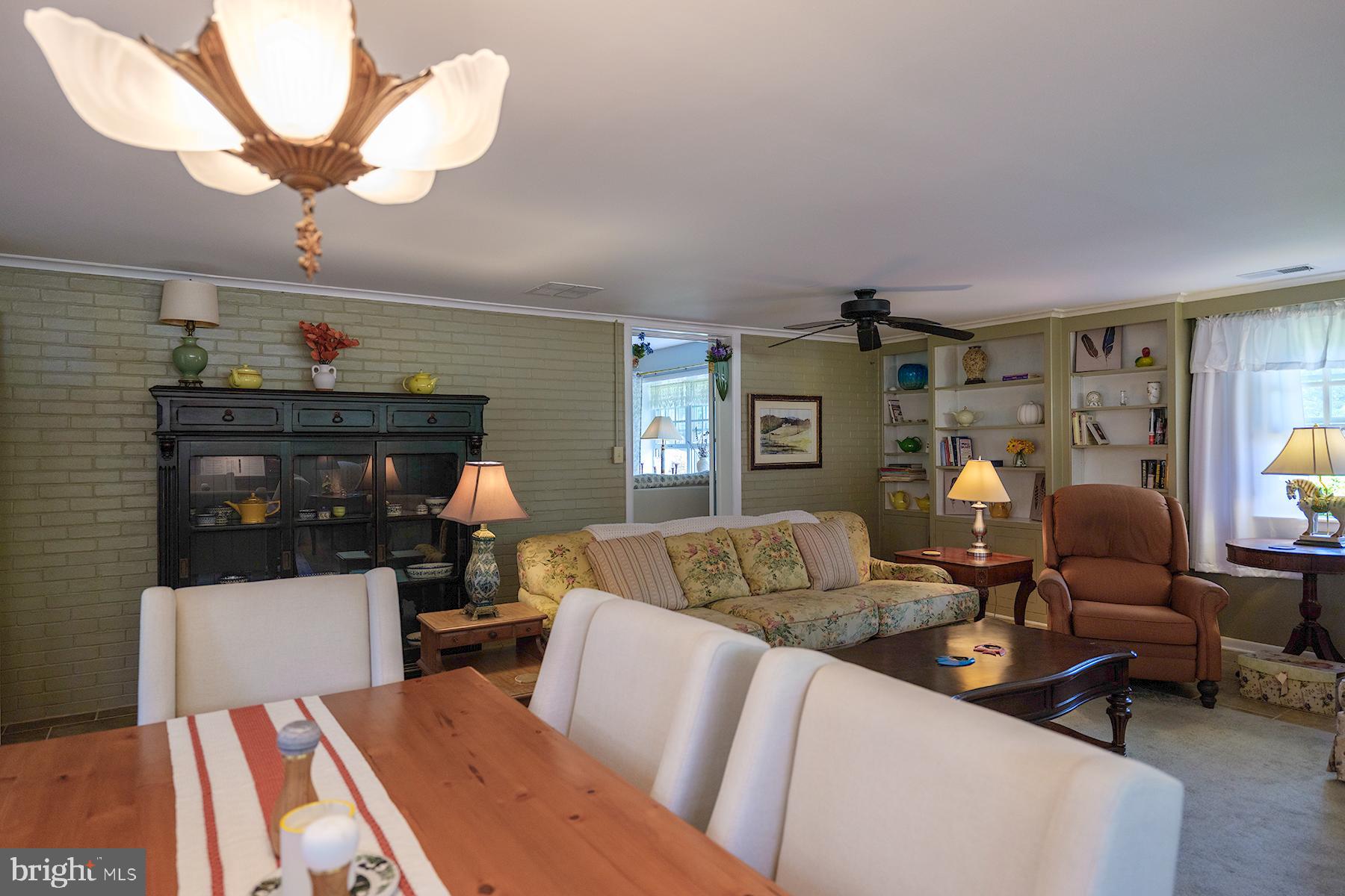 NORTH END - Residential