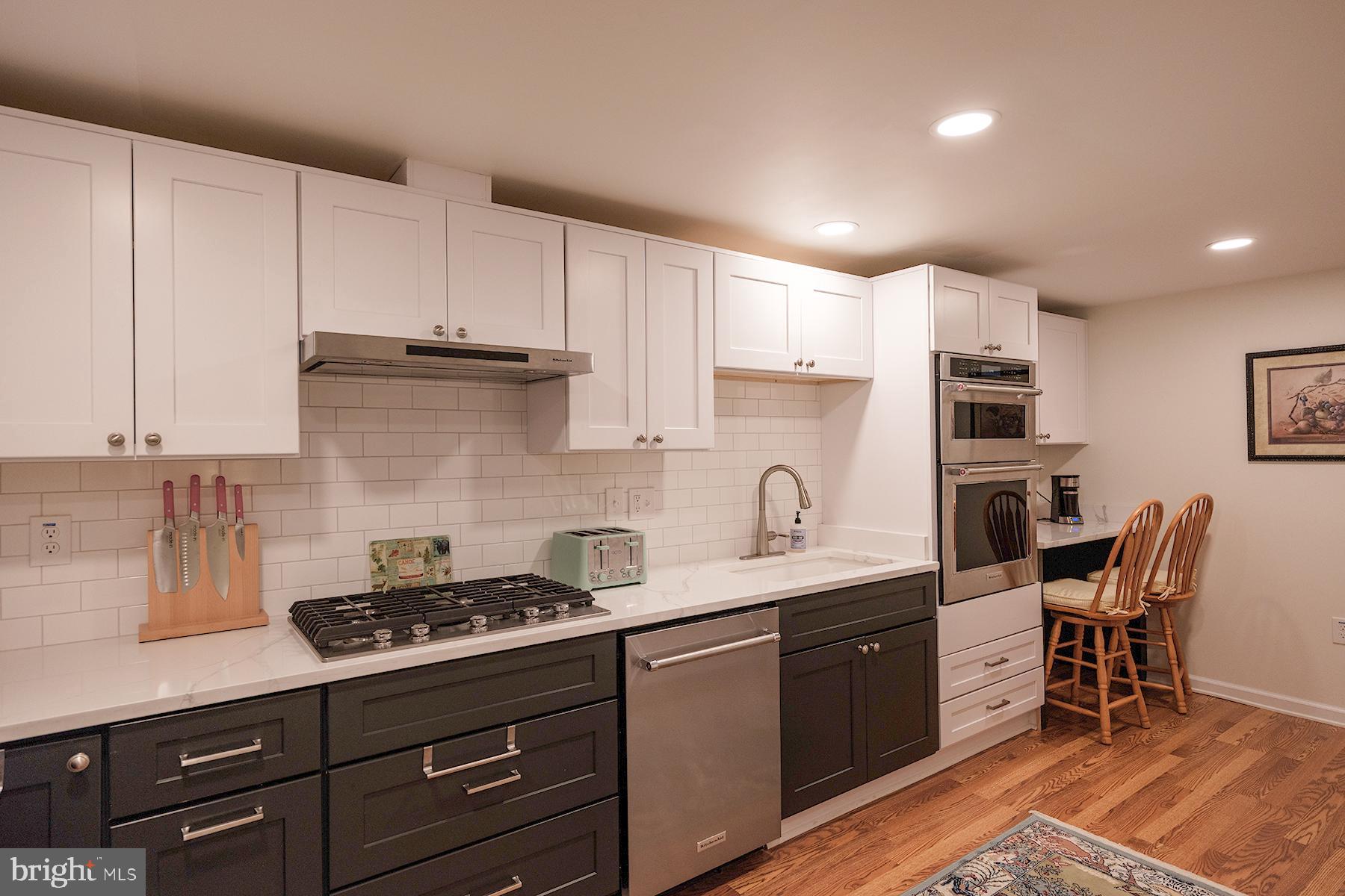 NORTH END - Residential