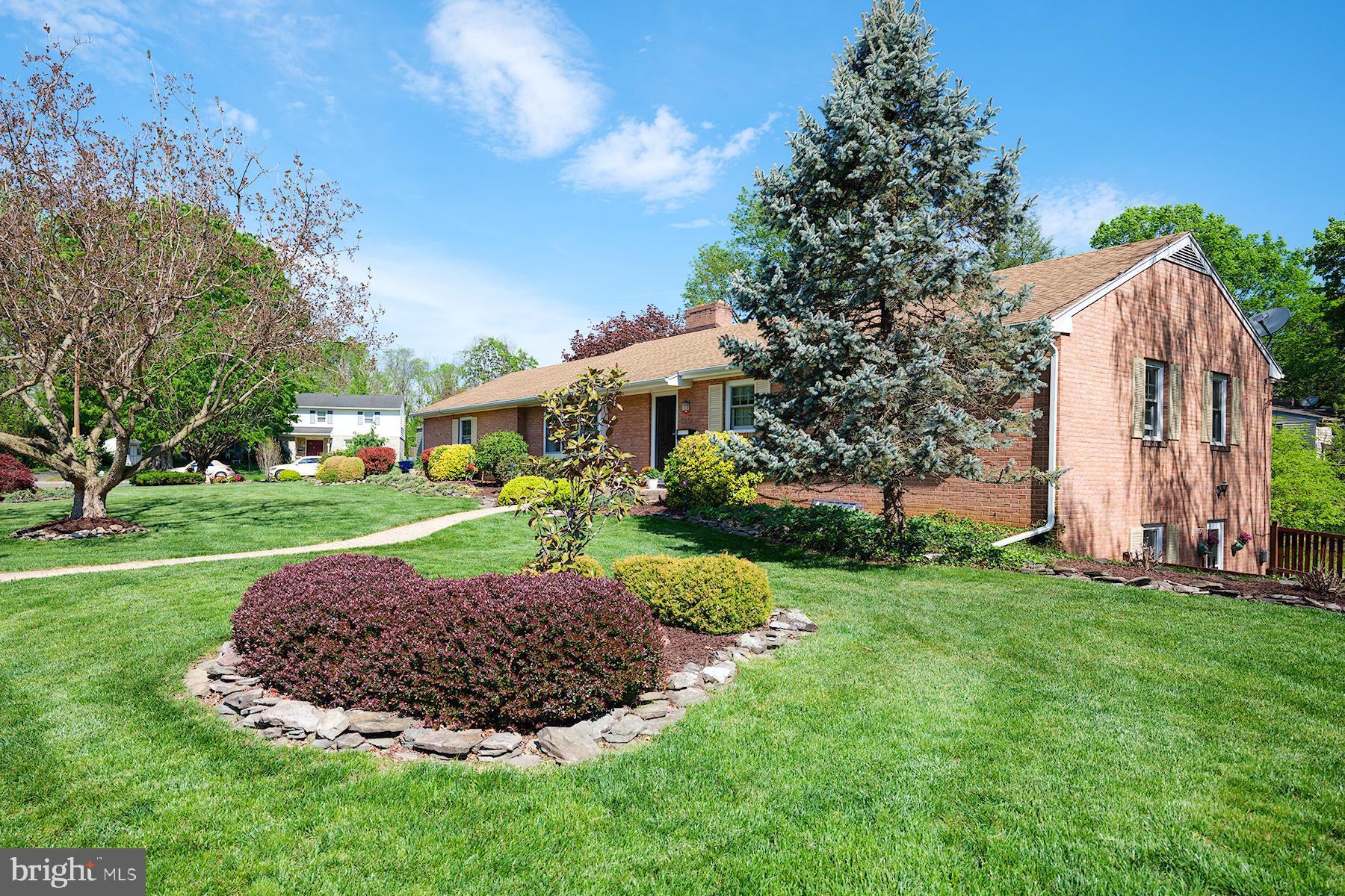 NORTH END - Residential