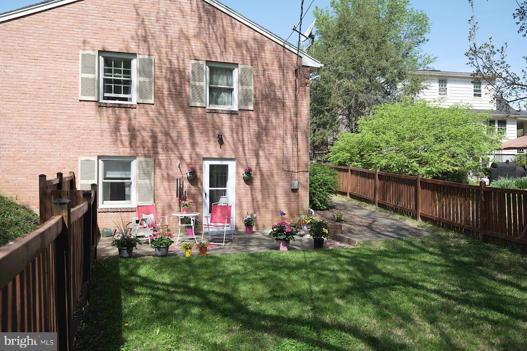 NORTH END - Residential