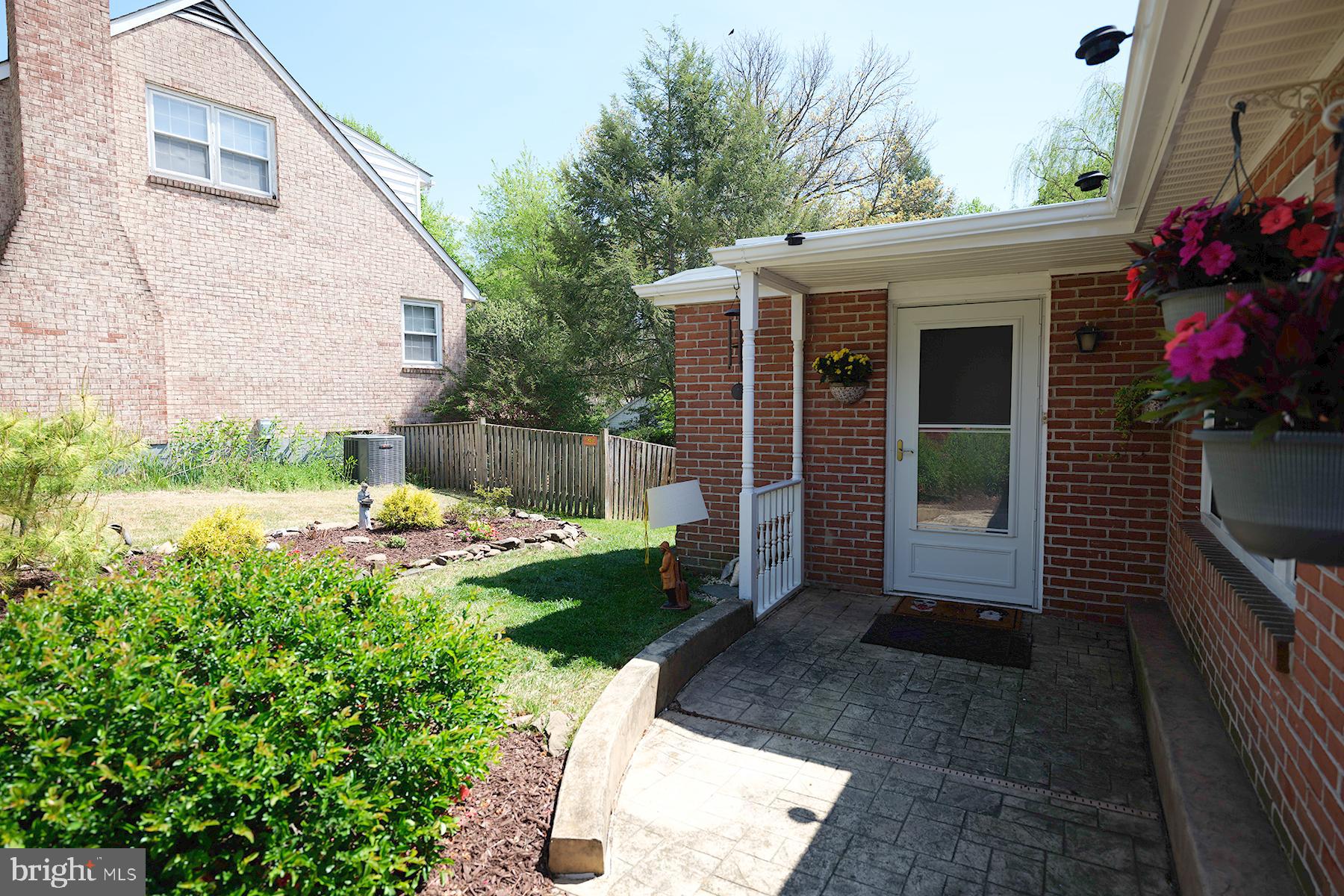 NORTH END - Residential