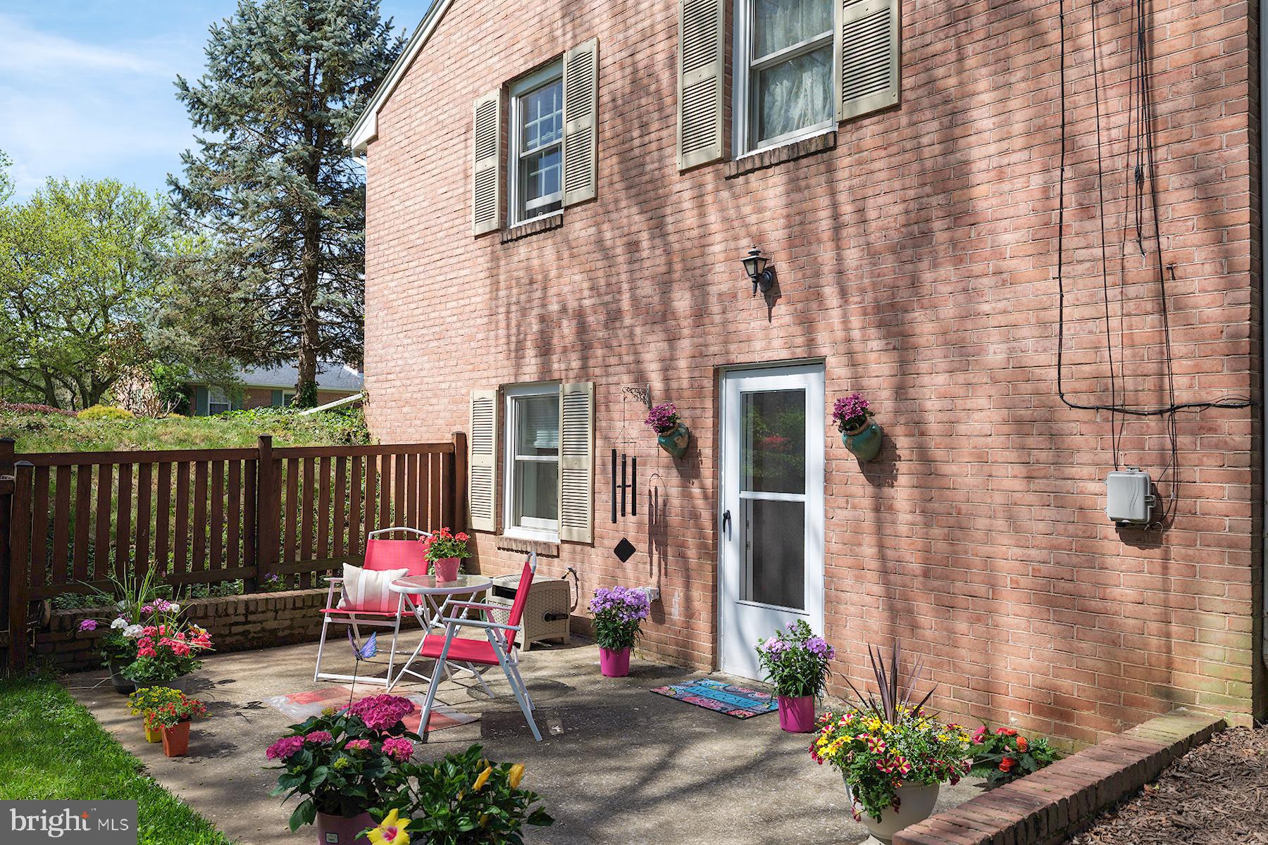 NORTH END - Residential