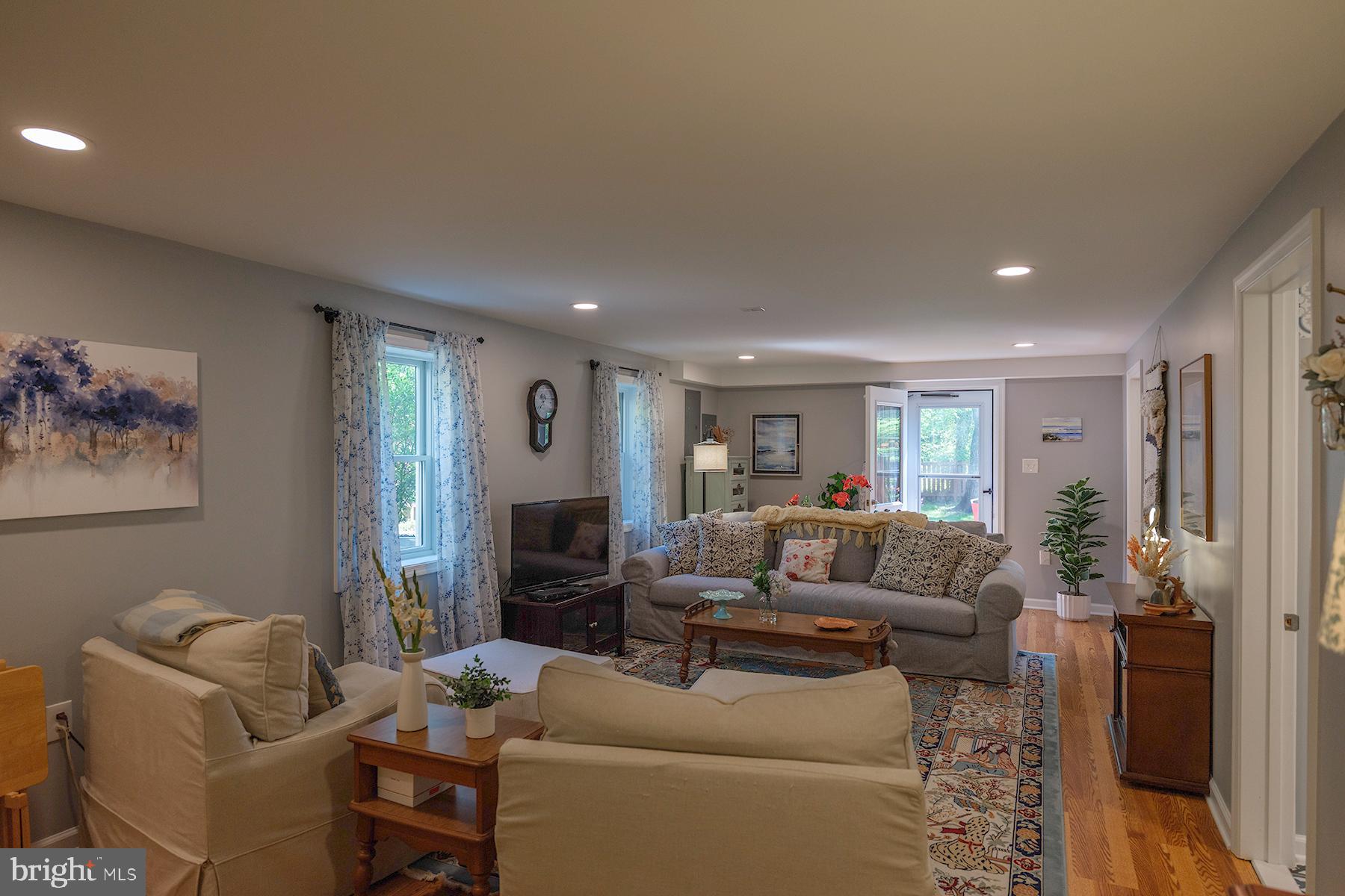 NORTH END - Residential