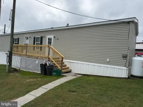 13 Hilltop Avenue, Akron, PA MLS: PALA2076186