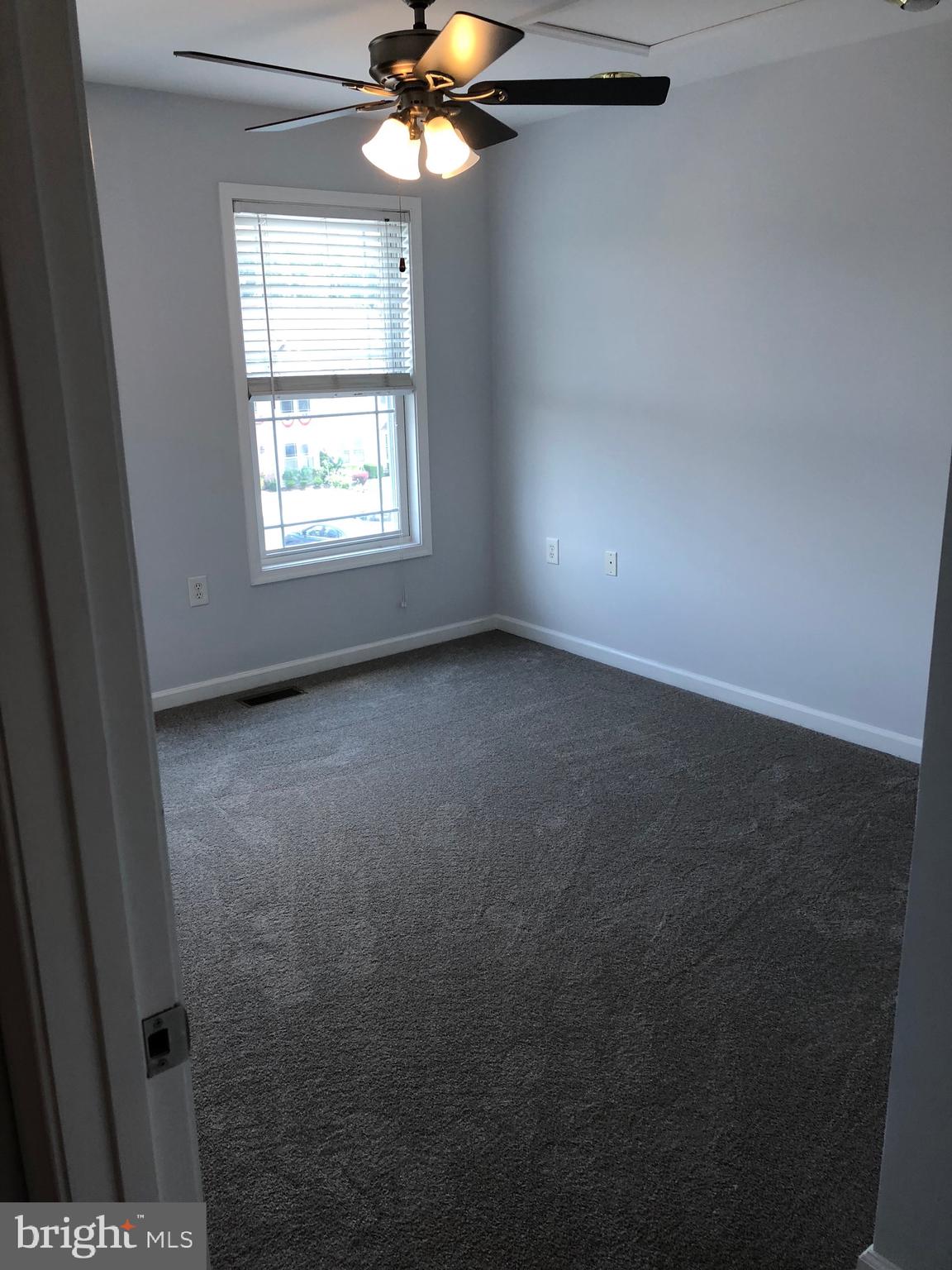 LOCUST HILL - Residential Lease