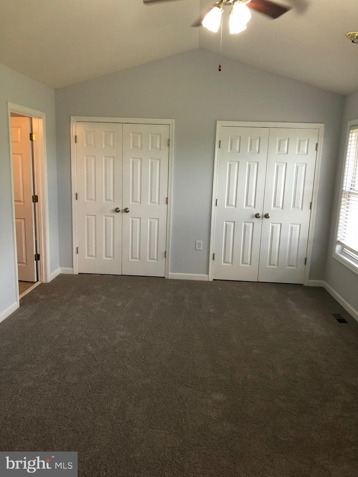 LOCUST HILL - Residential Lease