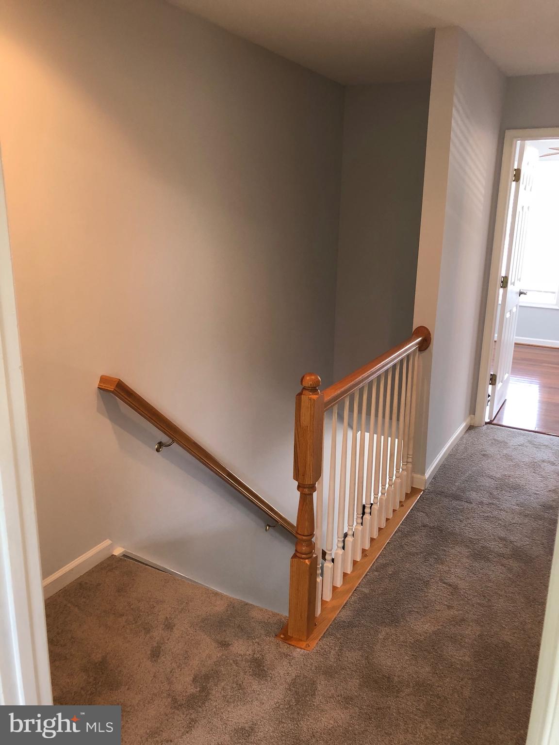 LOCUST HILL - Residential Lease