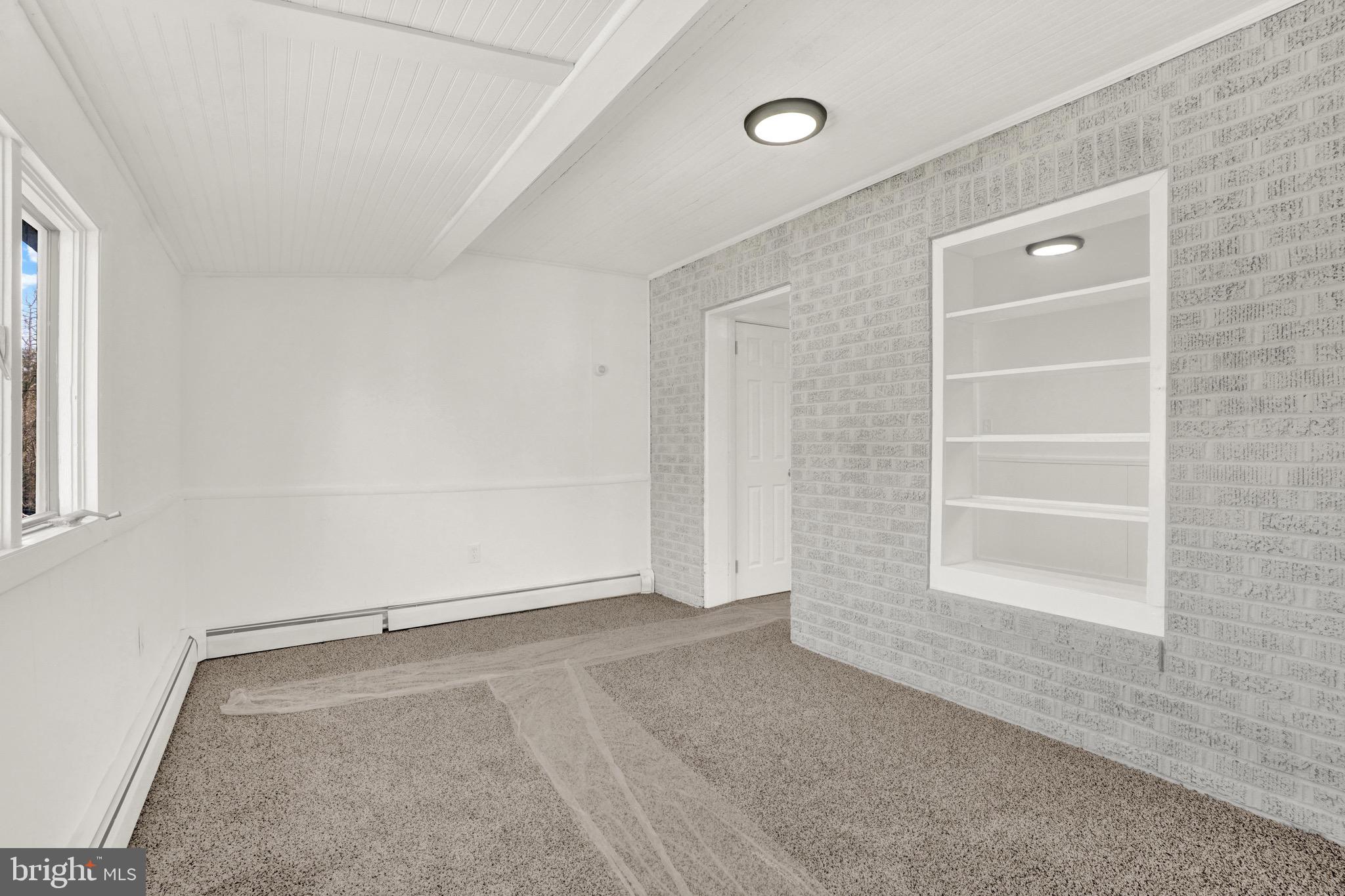 OLD EAST YORK - Residential