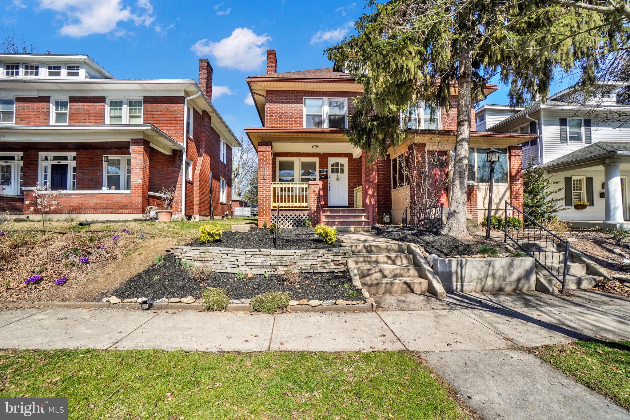 OLD EAST YORK - Residential