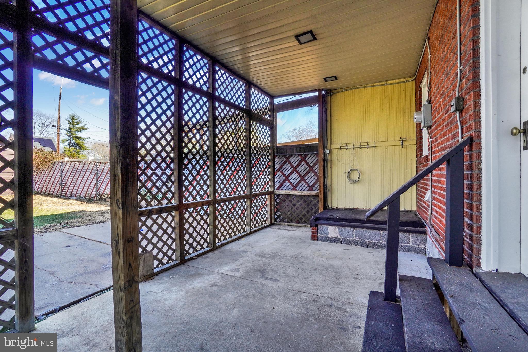 OLD EAST YORK - Residential