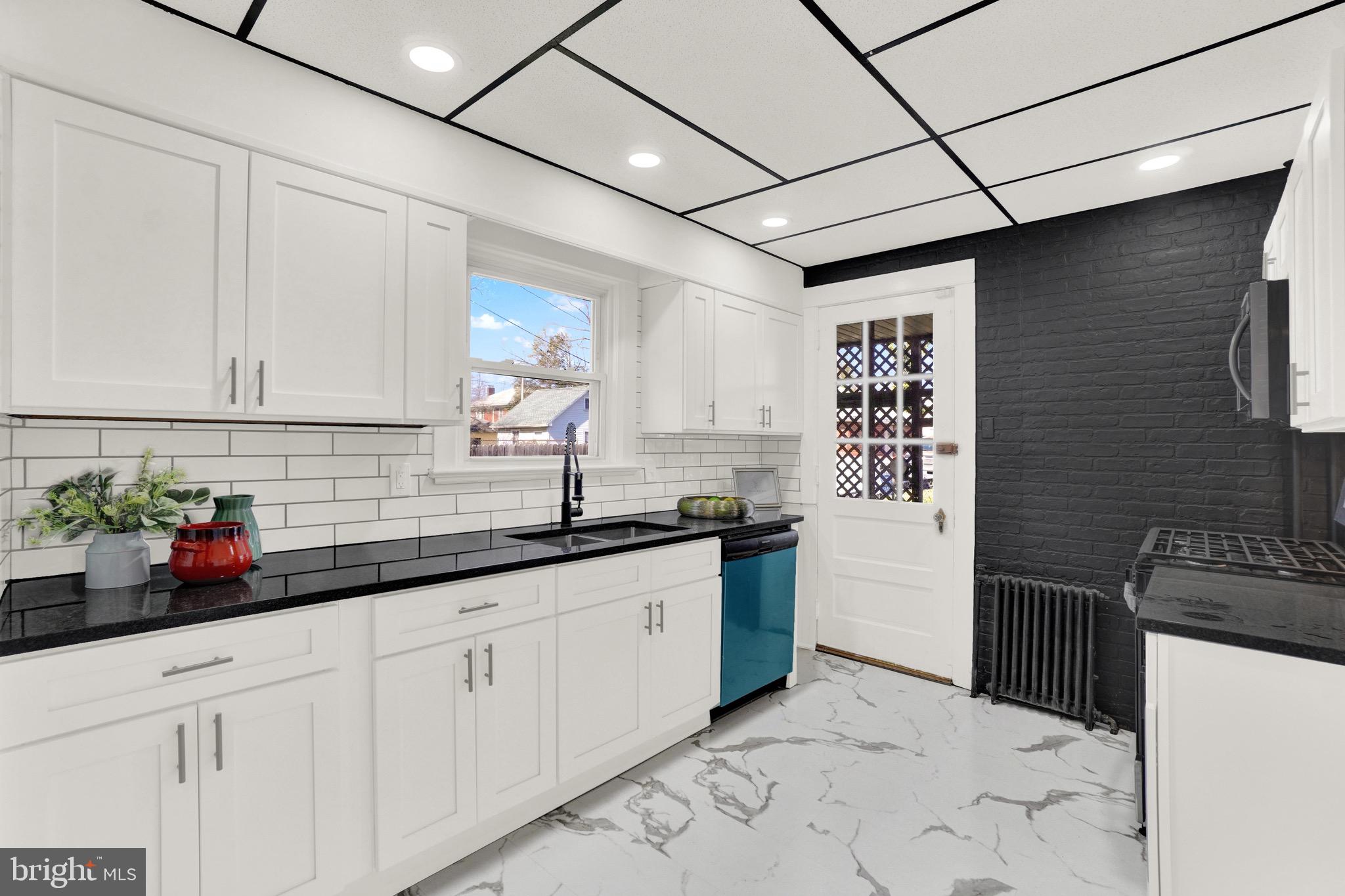 OLD EAST YORK - Residential